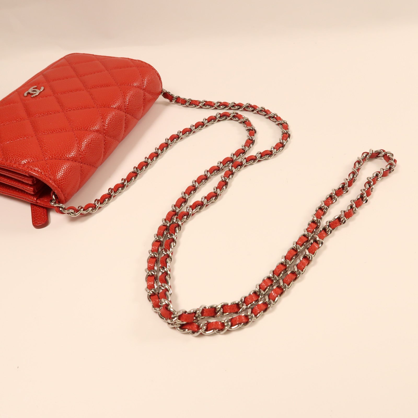 CHANEL 牛皮皮革Chain Shoulder銀扣鏈帶肩背袋紅色