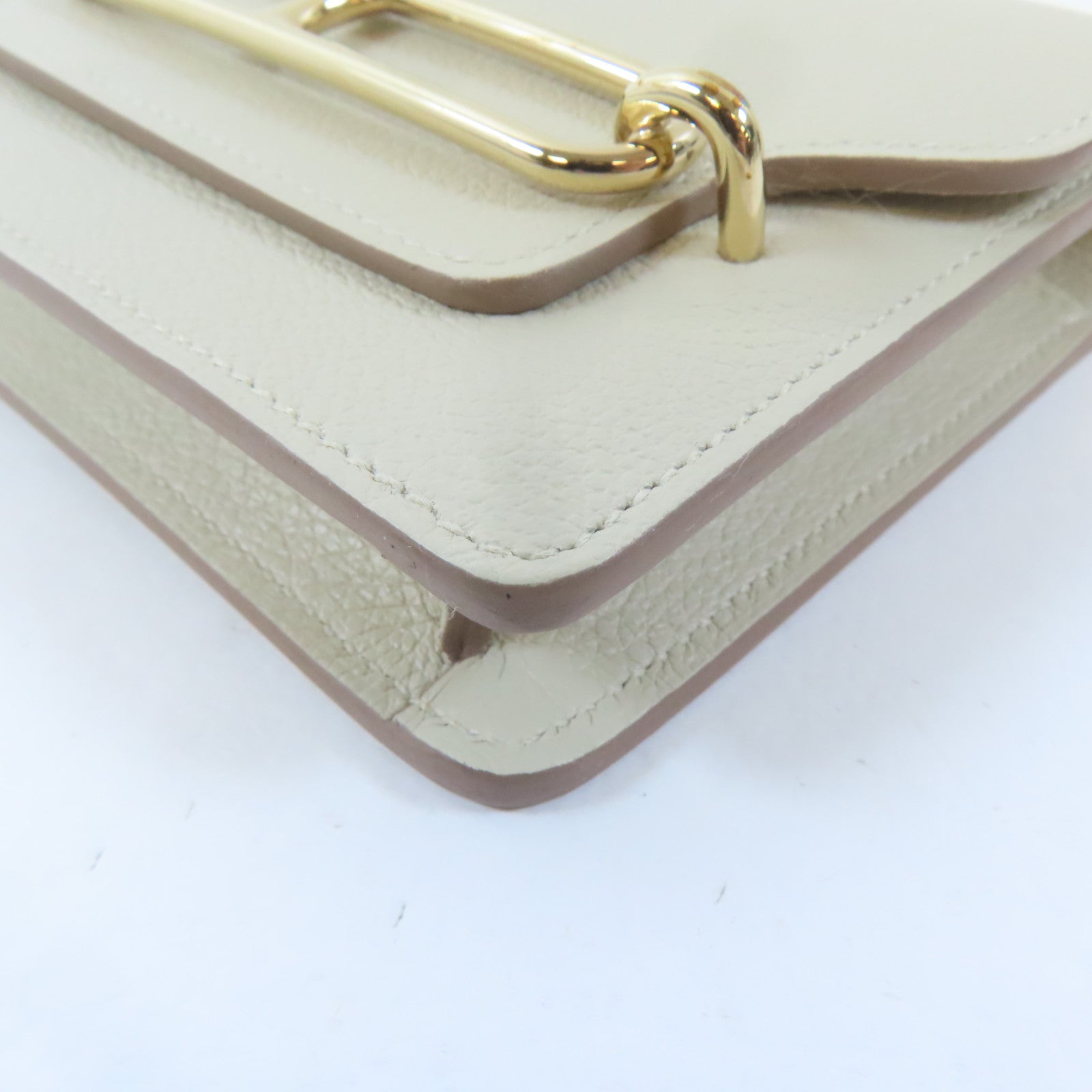 HERMES Chevre皮革Roulis Slim金扣錢包Nata白色