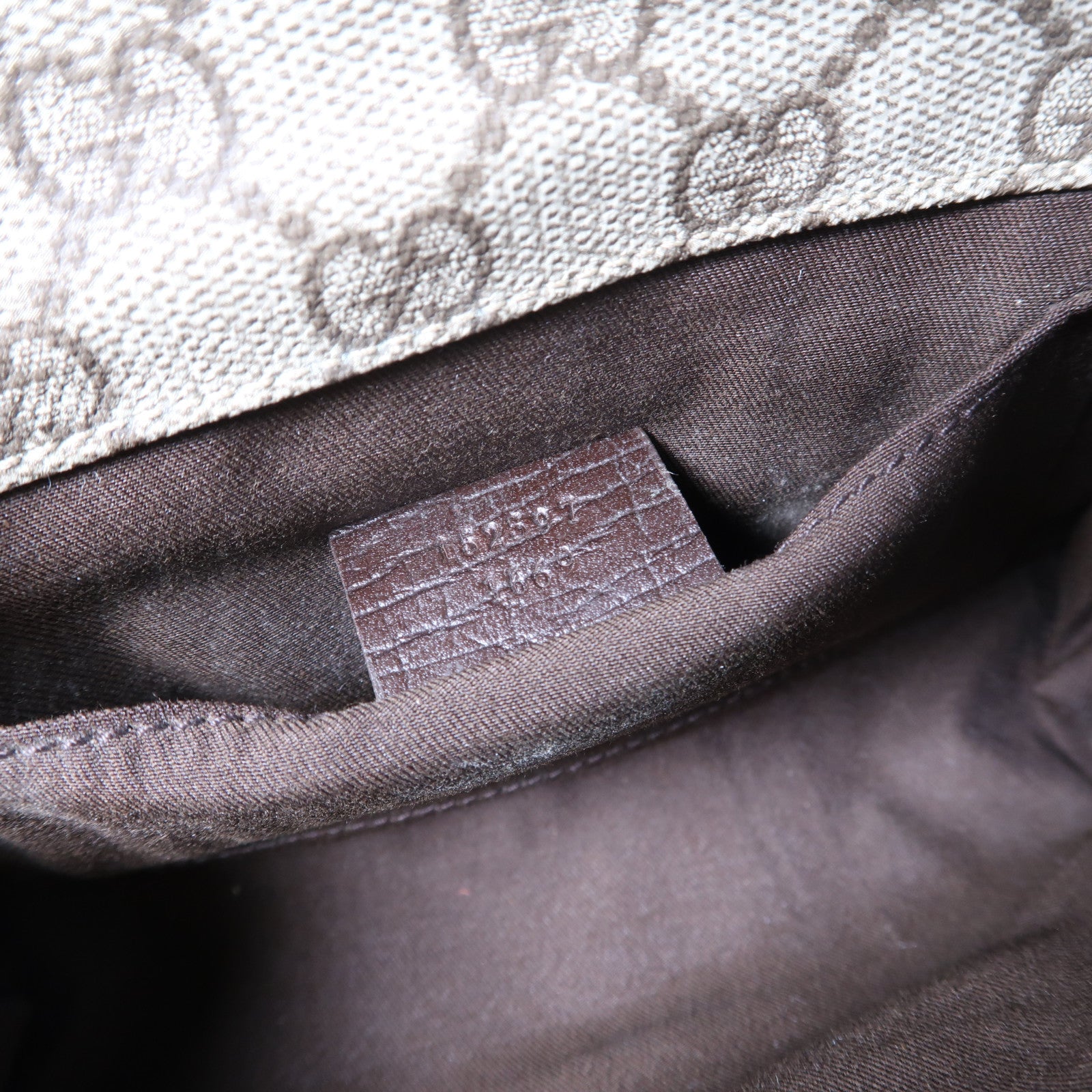 GUCCI 塗層帆布Waist Bag銀扣腰包啡色