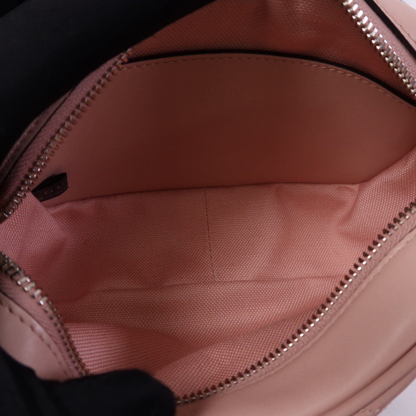 GUCCI 牛皮皮革Mini GG Marmont肩背袋