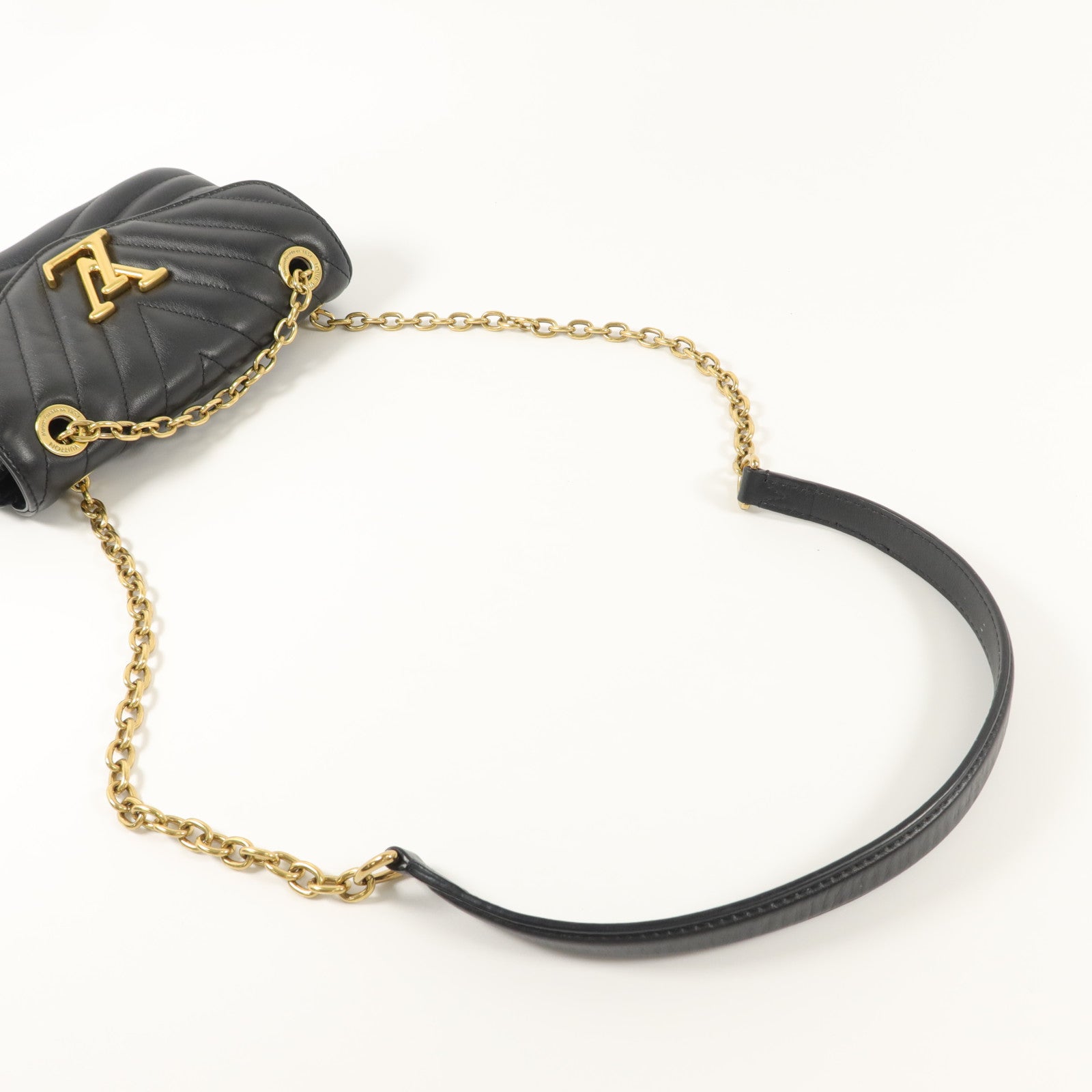 LOUIS VUITTON 牛皮皮革New Wave Chain Bag PM鏈帶肩背袋