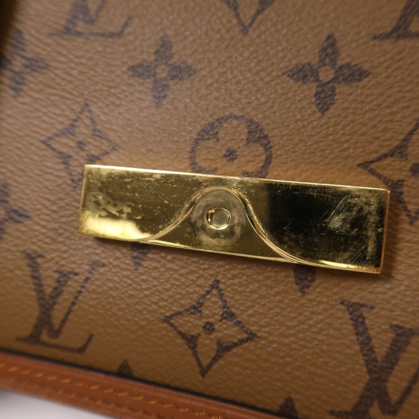 LOUIS VUITTON 【激減優惠】Monogram Reverse Mini Dauphine金扣肩背袋