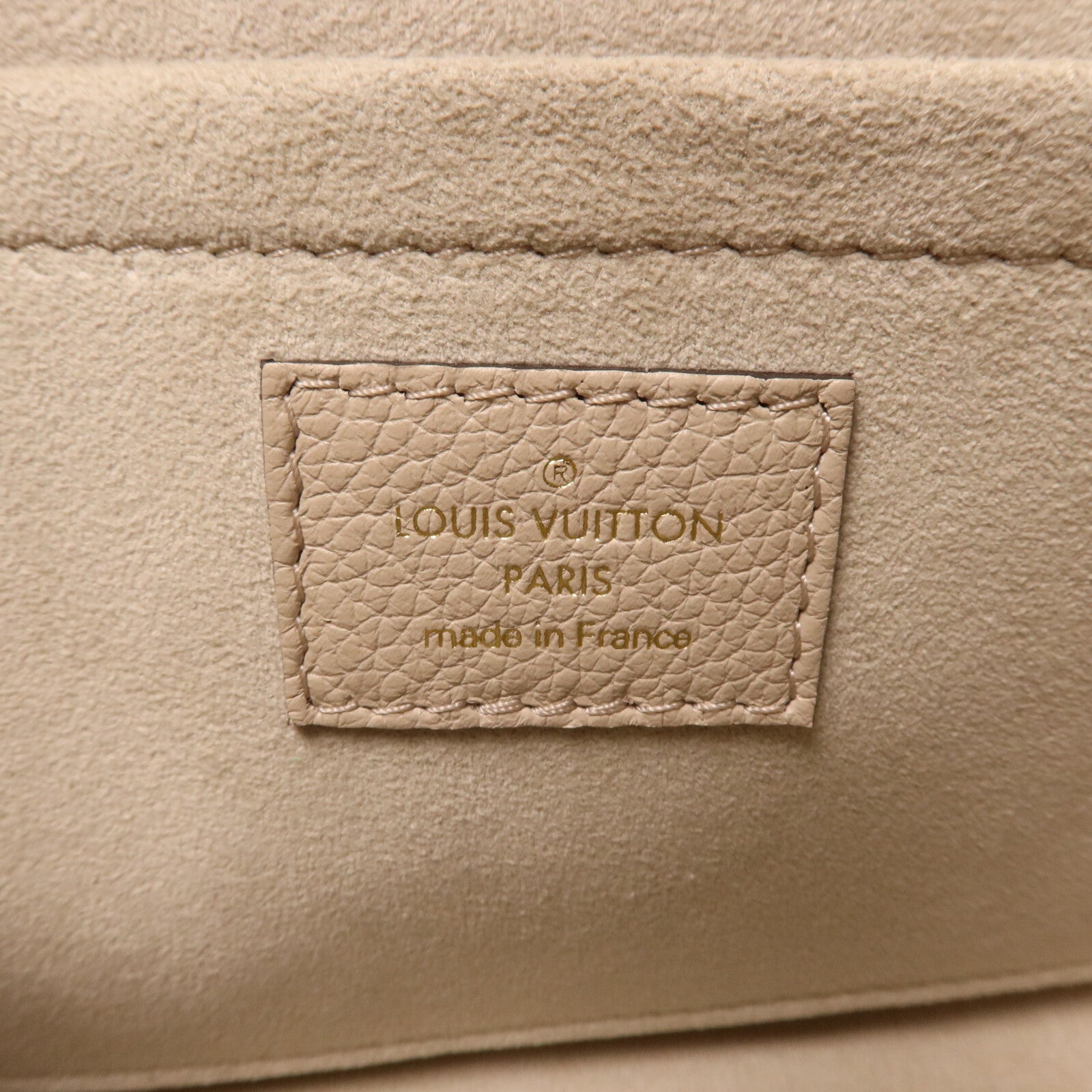 LOUIS VUITTON 牛皮皮革Lockme Tender鏈帶手挽肩背兩用袋