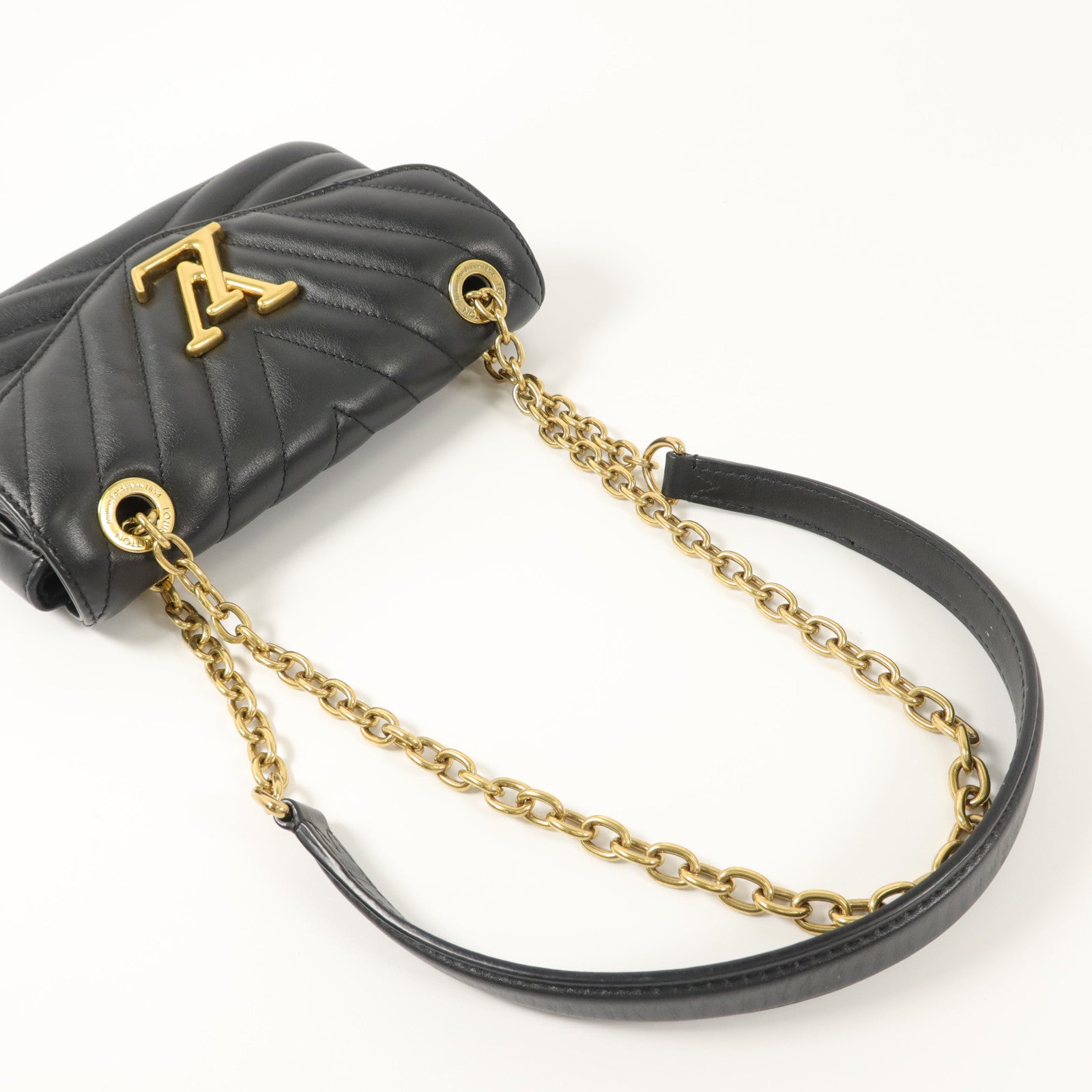 LOUIS VUITTON 牛皮皮革New Wave Chain Bag PM鏈帶肩背袋