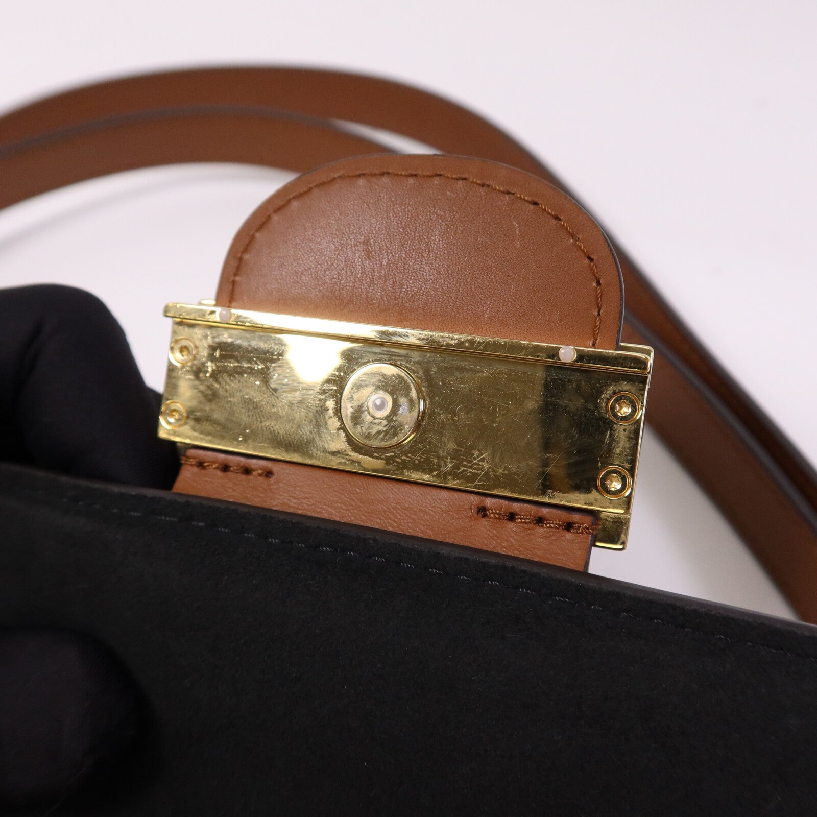 LOUIS VUITTON 【激減優惠】Monogram Reverse Mini Dauphine金扣肩背袋