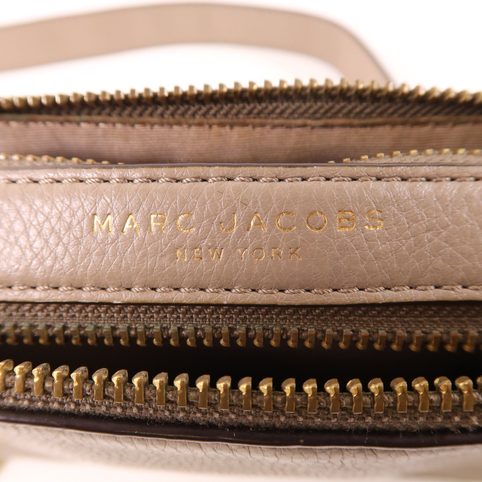 MARC JACOBS 牛皮皮革Shoulder Bag金扣肩背袋