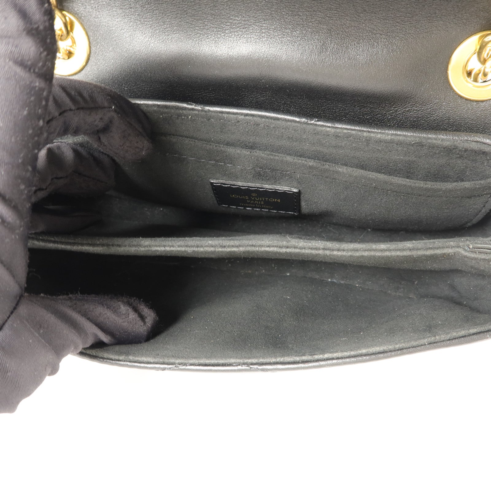 LOUIS VUITTON 牛皮皮革New Wave Chain Bag PM鏈帶肩背袋