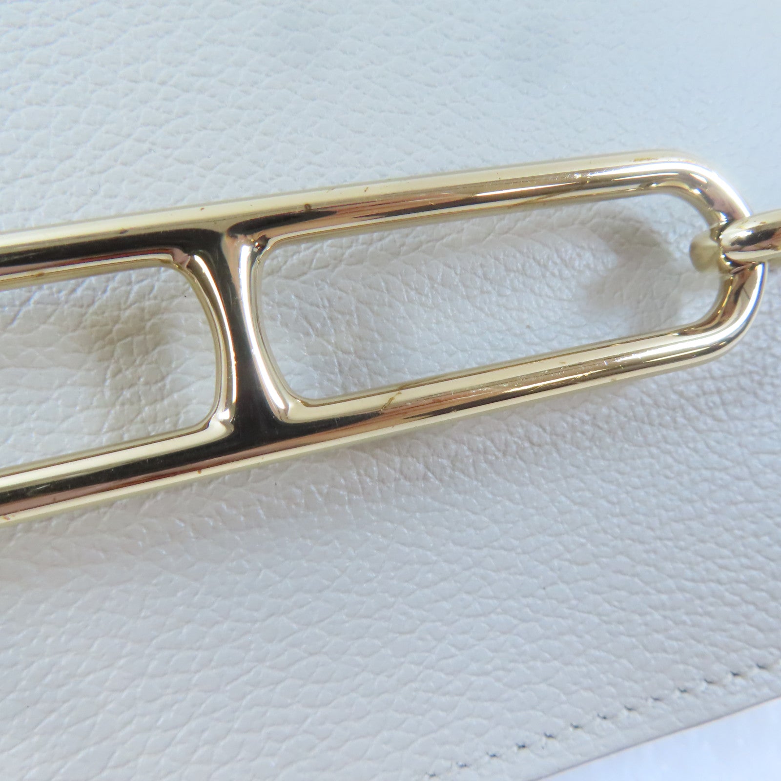 HERMES Chevre皮革Roulis Slim金扣錢包Nata白色