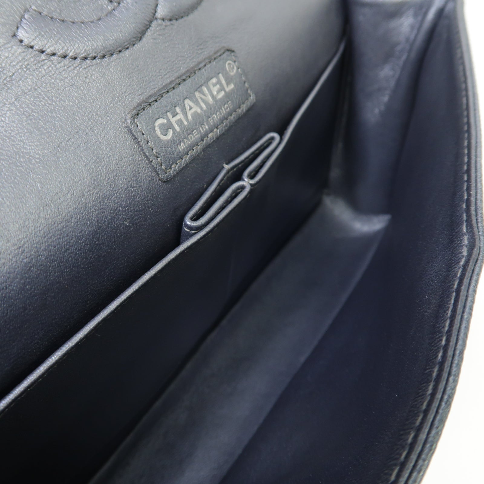 CHANEL **【激減優惠】菱格Caviar皮革Classic 25銀扣鏈帶肩背袋灰色