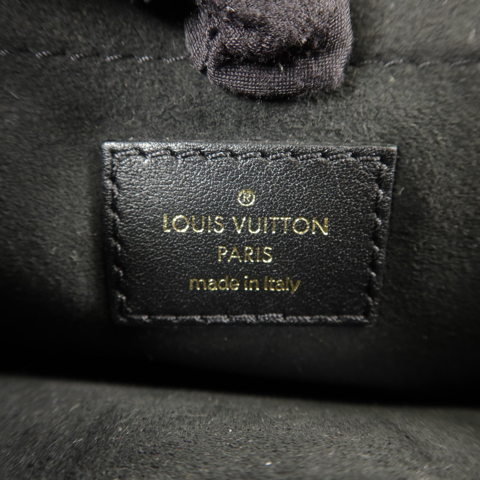 LOUIS VUITTON 牛皮皮革New Wave Chain Bag PM鏈帶肩背袋