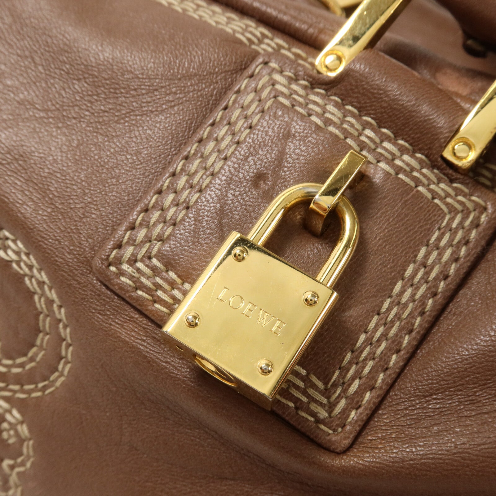 LOEWE 羊皮皮革Amazona 28手挽袋