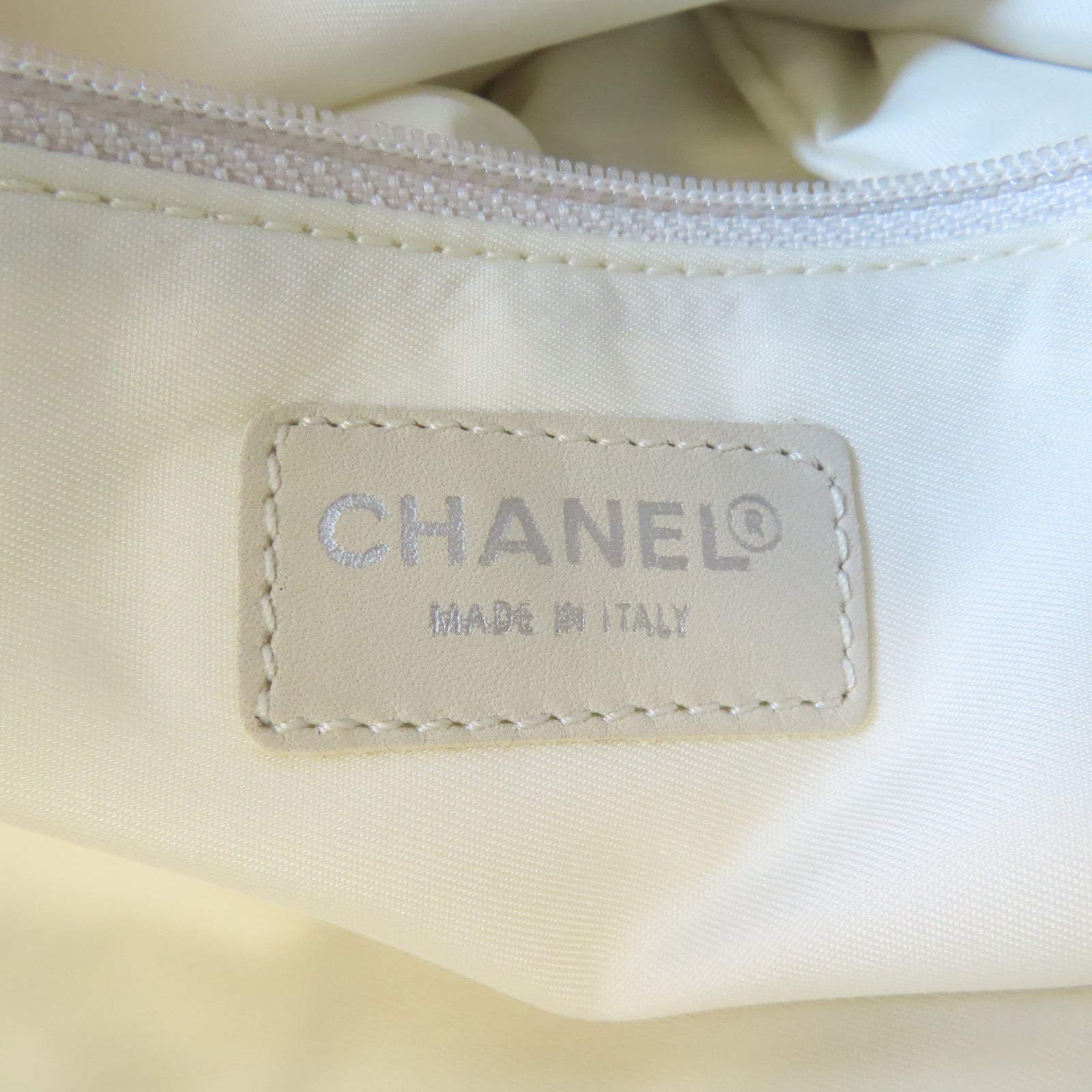 CHANEL 尼龍New Travel Line Tote Bag銀扣手挽袋淺褐色