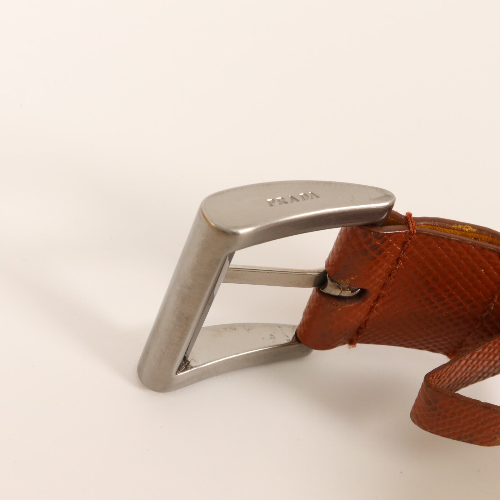 PRADA 牛皮皮革Belt皮帶