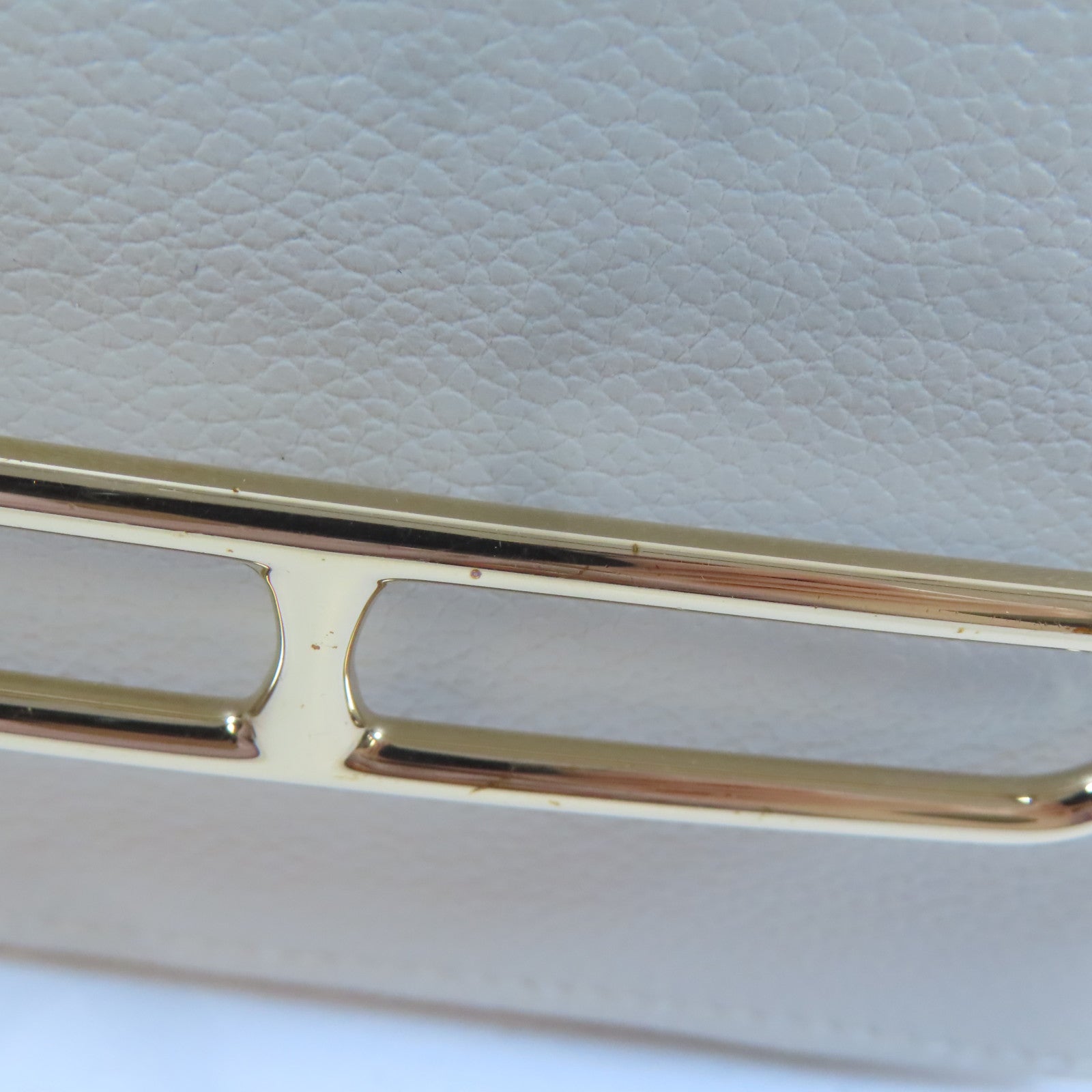 HERMES Chevre皮革Roulis Slim金扣錢包Nata白色