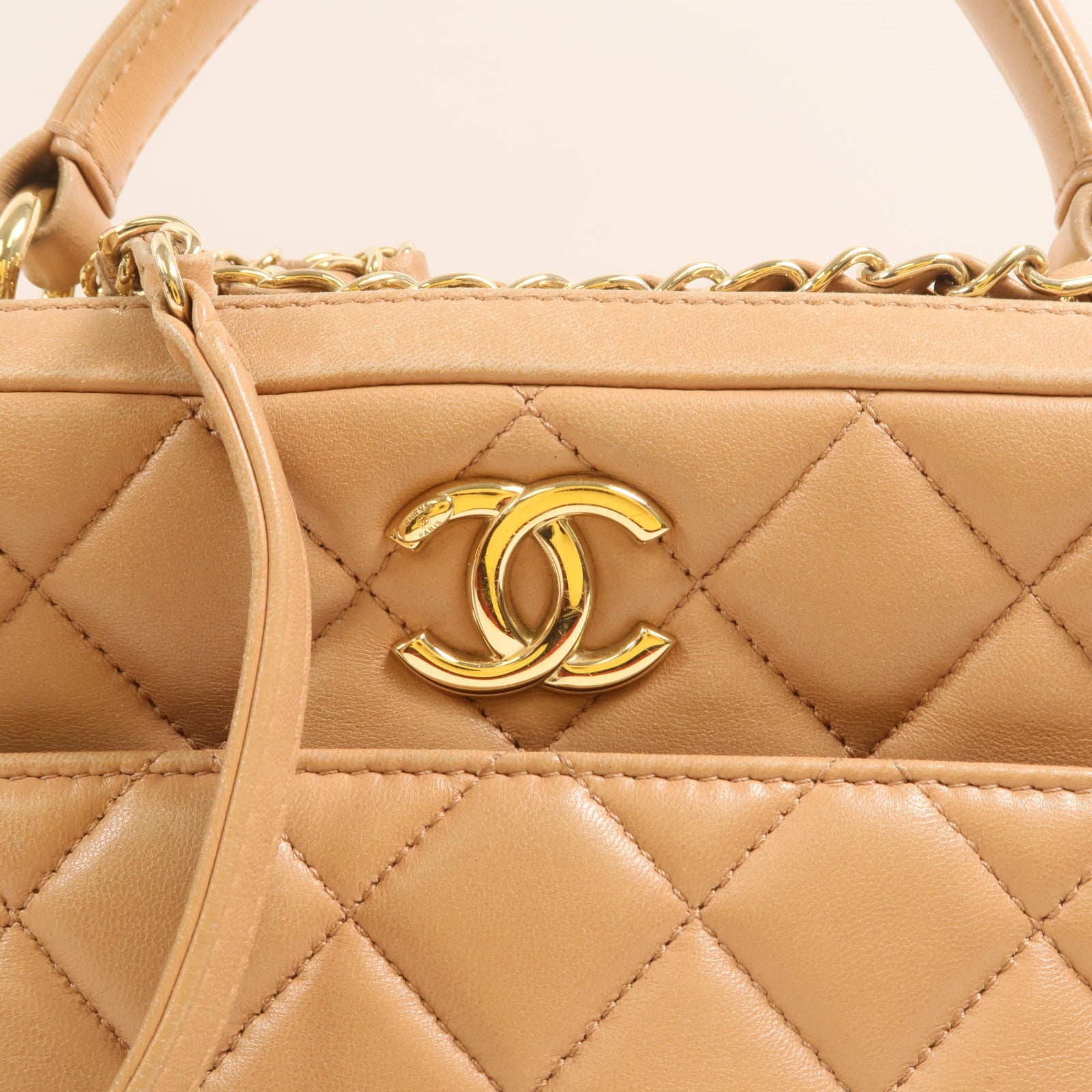 CHANEL 羊皮皮革Trendy CC Bowling金扣鏈帶手挽肩背兩用袋