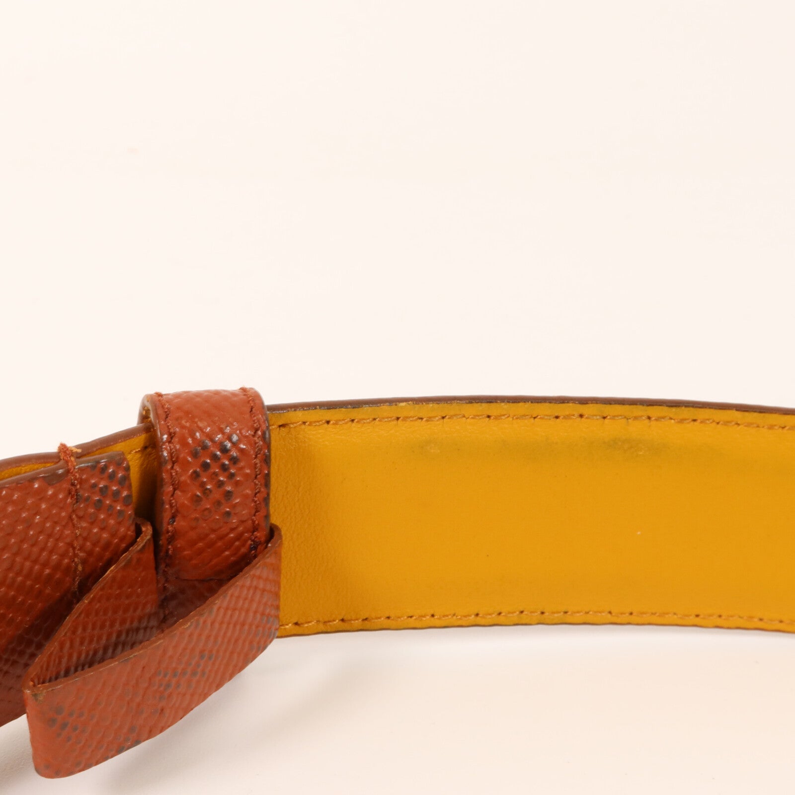 PRADA 牛皮皮革Belt皮帶