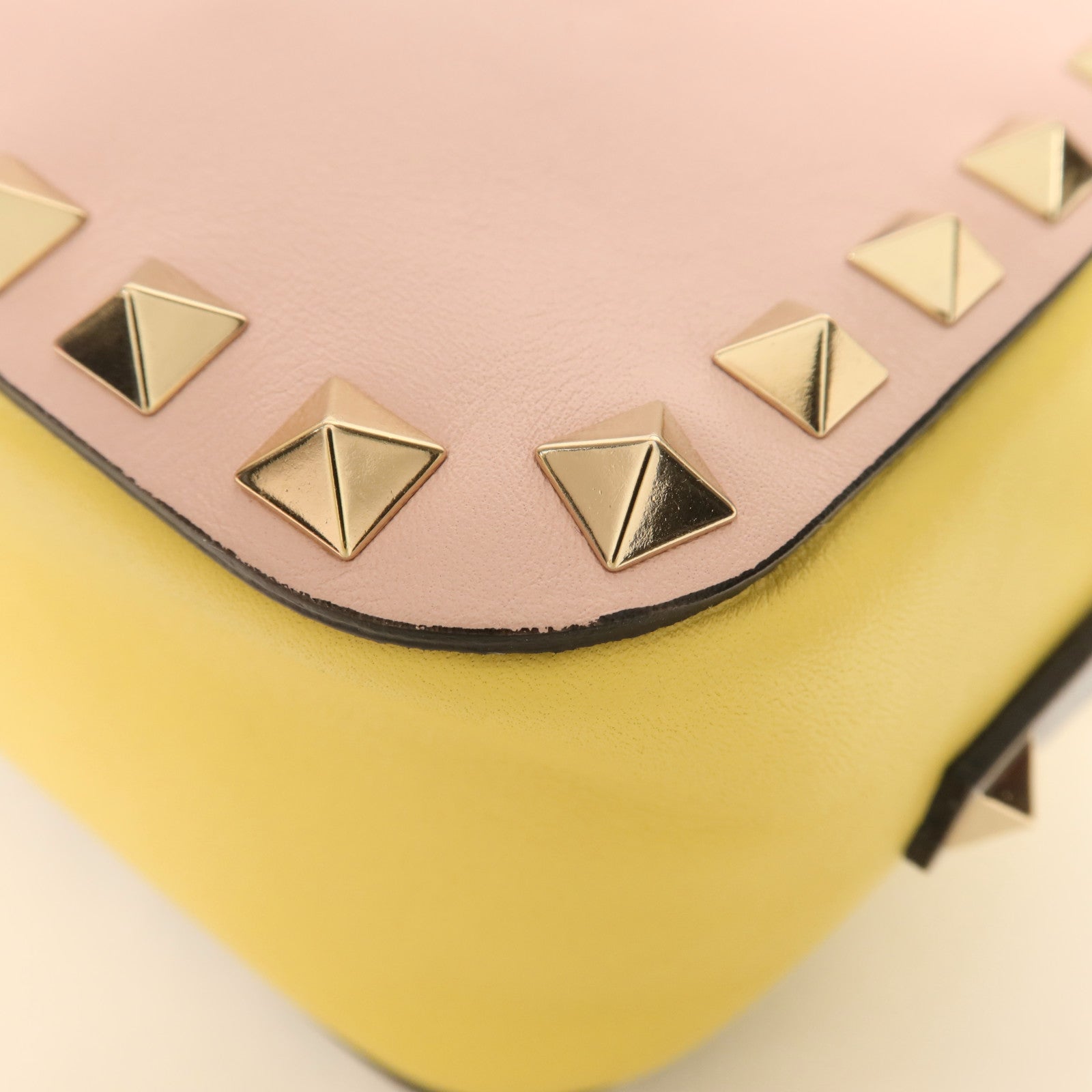 Valentino 牛皮皮革Shoulder Bag金扣肩背袋