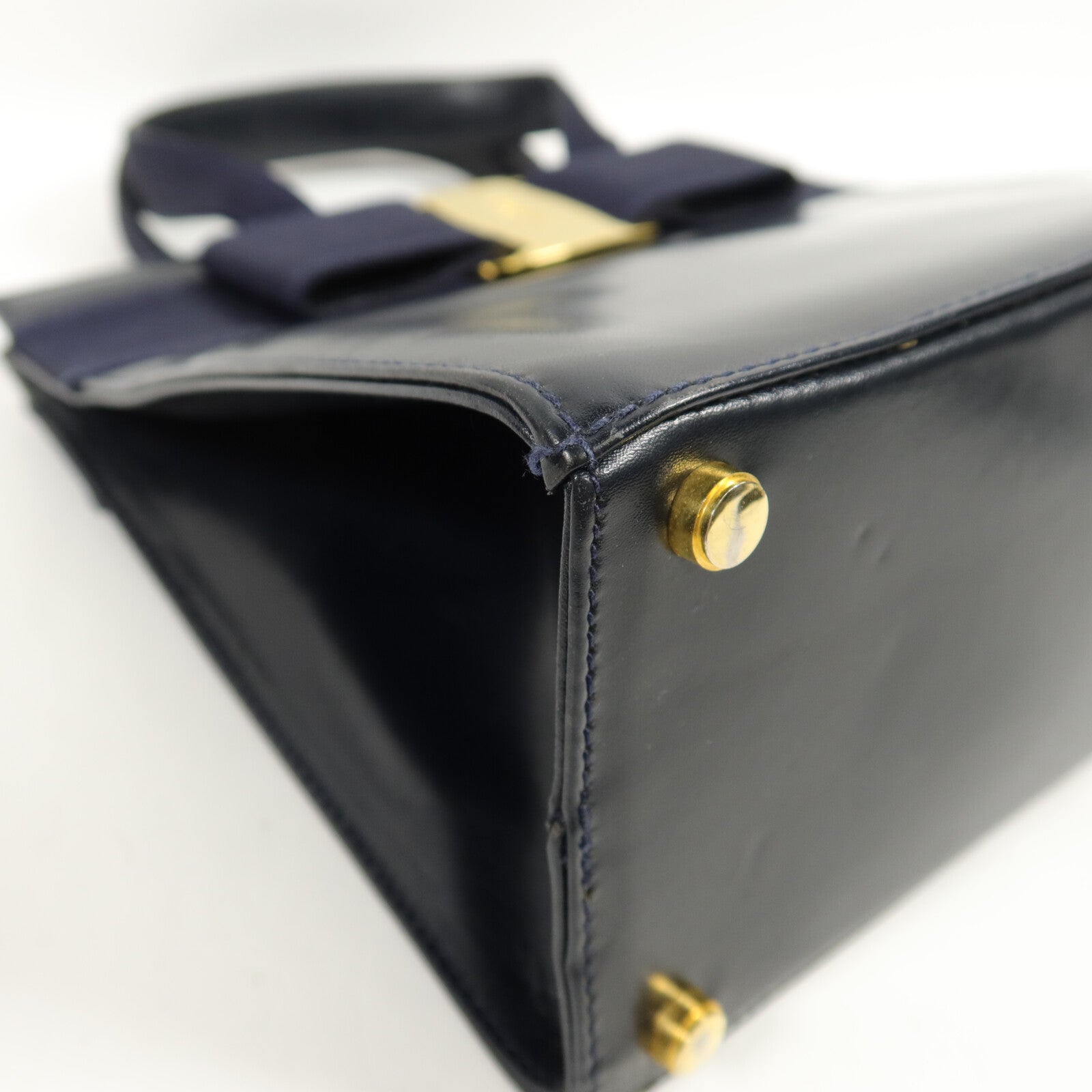 Salvatore Ferragamo 牛皮皮革Vara Ribbon手挽肩背兩用袋