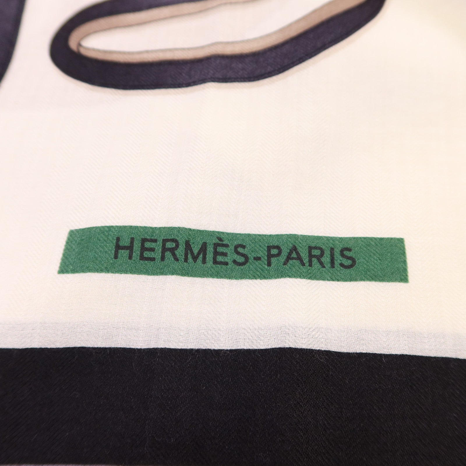 HERMES 【激減優惠】羊絨/絲質Mors A Jouets Bandana Shawl 140絲巾