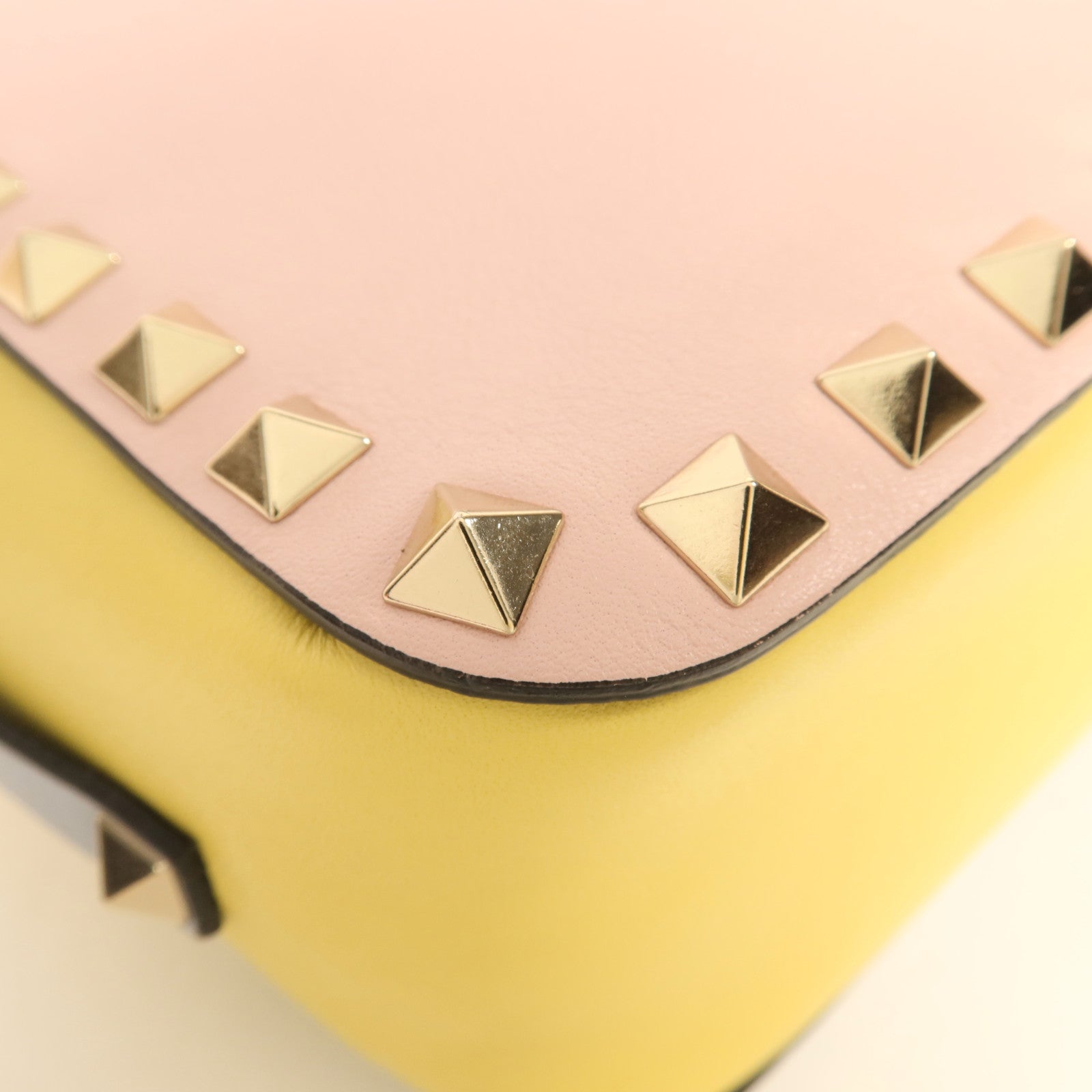 Valentino 牛皮皮革Shoulder Bag金扣肩背袋