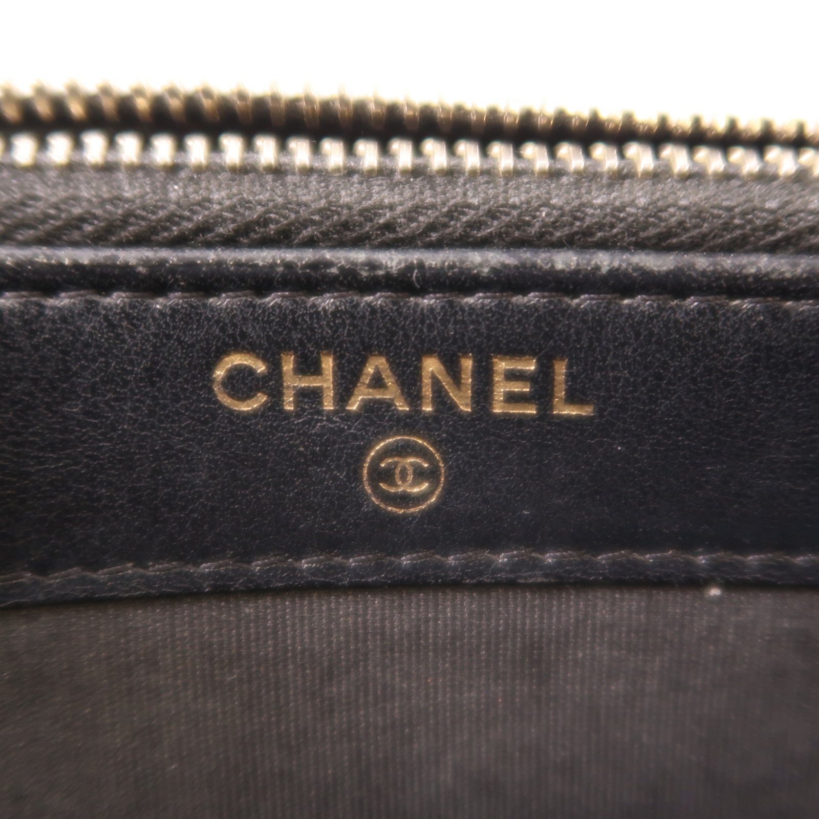 CHANEL 牛皮皮革Boy Wallet On Chain金扣鏈帶肩背袋黑色
