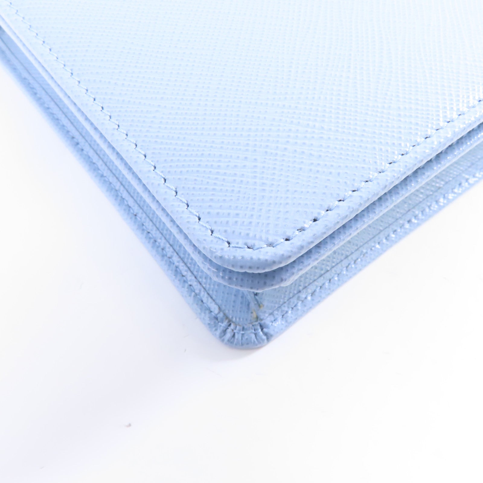 PRADA Saffiano皮革Chain Shoulder Bag金扣鏈帶肩背袋淺藍色