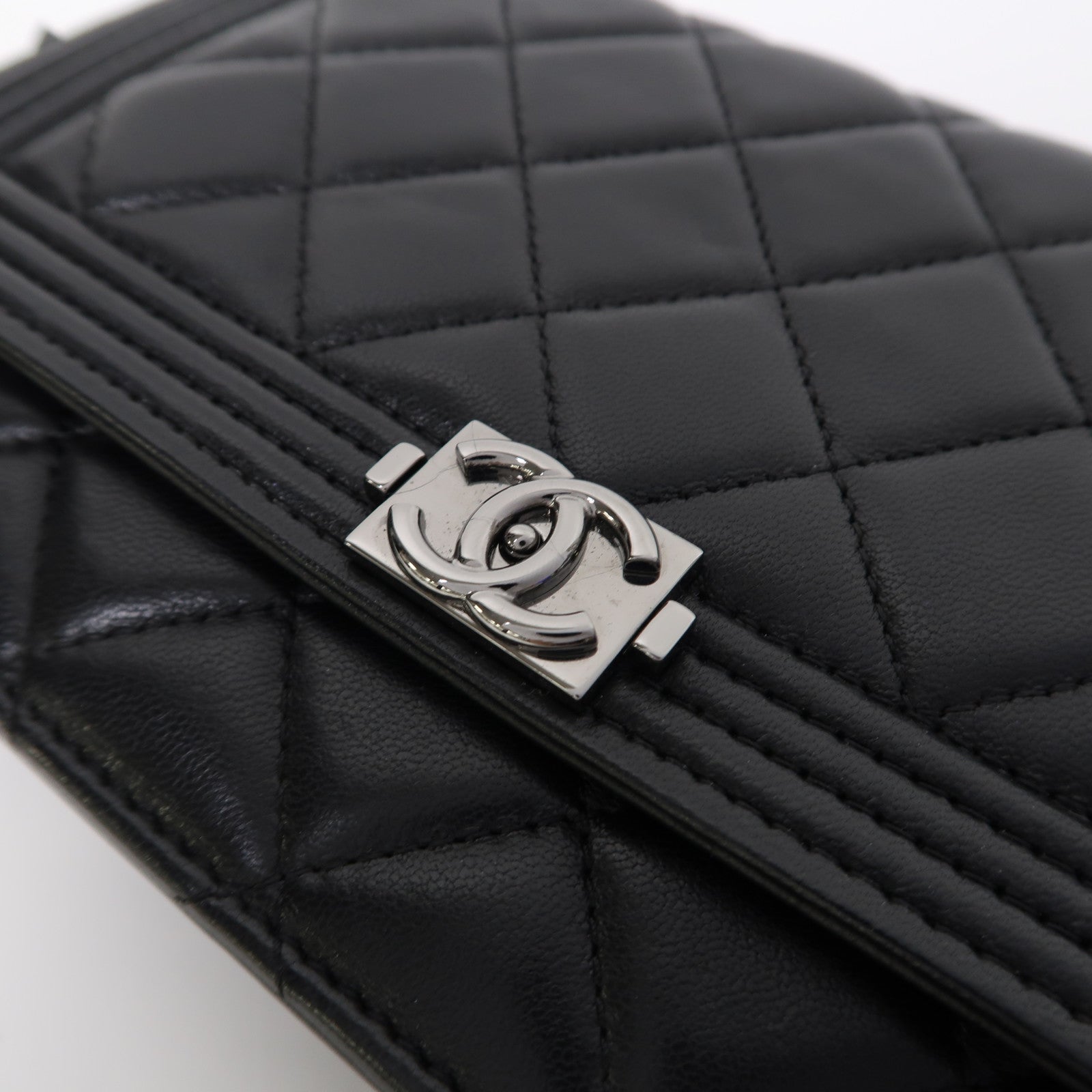 CHANEL 【激減優惠】菱格羊皮皮革Boy WOC銀扣鏈帶肩背袋黑色