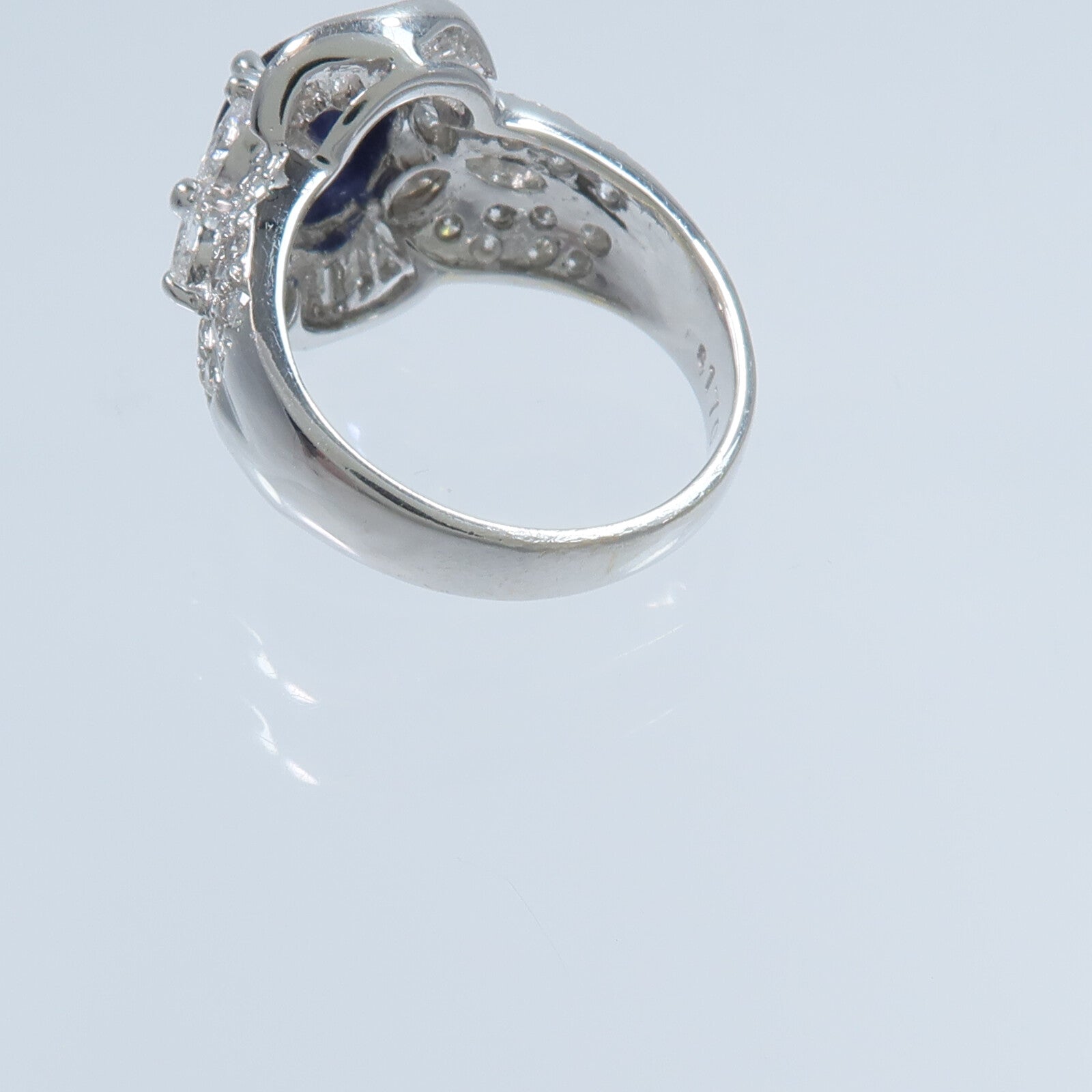 JEWELRY 18K白金Sapphire Diamond Ring藍寶石/鑽石戒指