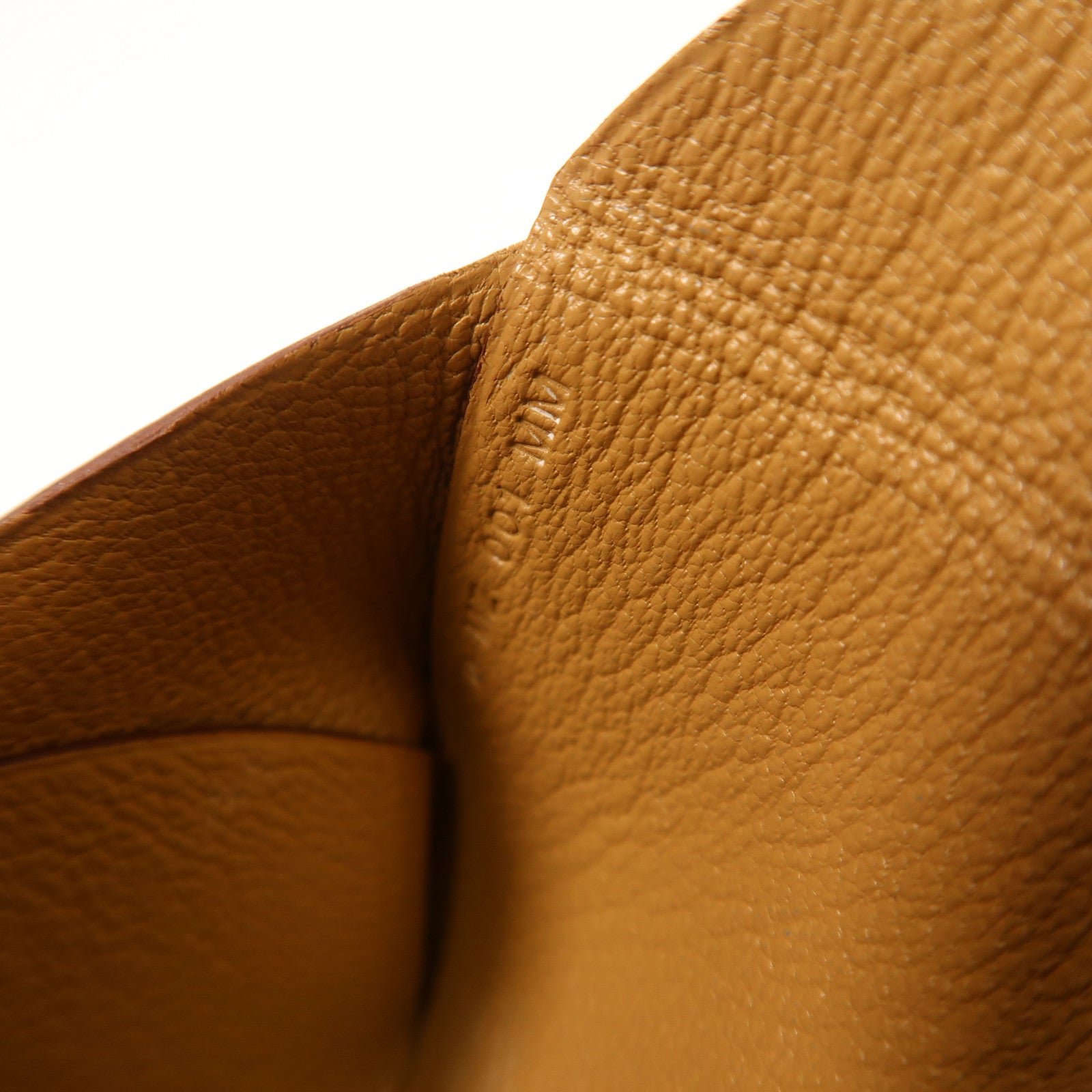 HERMES GHW Calvi Card Case Swift Leather Stamp U 4B Biscuit