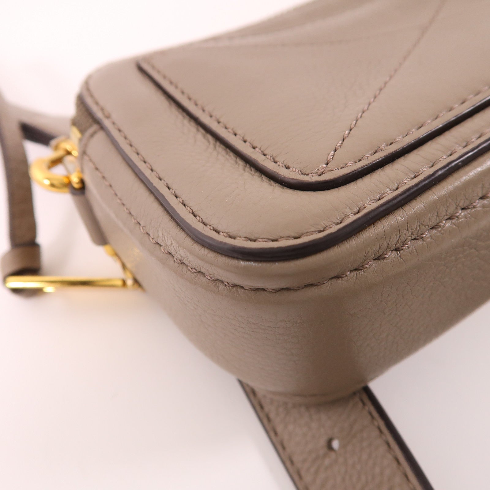 MARC JACOBS 牛皮皮革Shoulder Bag金扣肩背袋