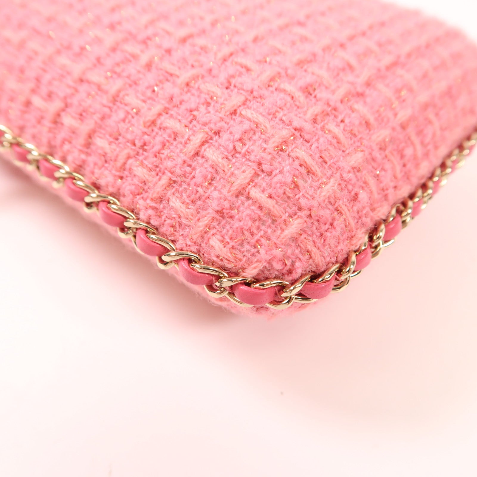 CHANEL 斜紋軟呢Phone Bag金扣鏈帶肩背袋