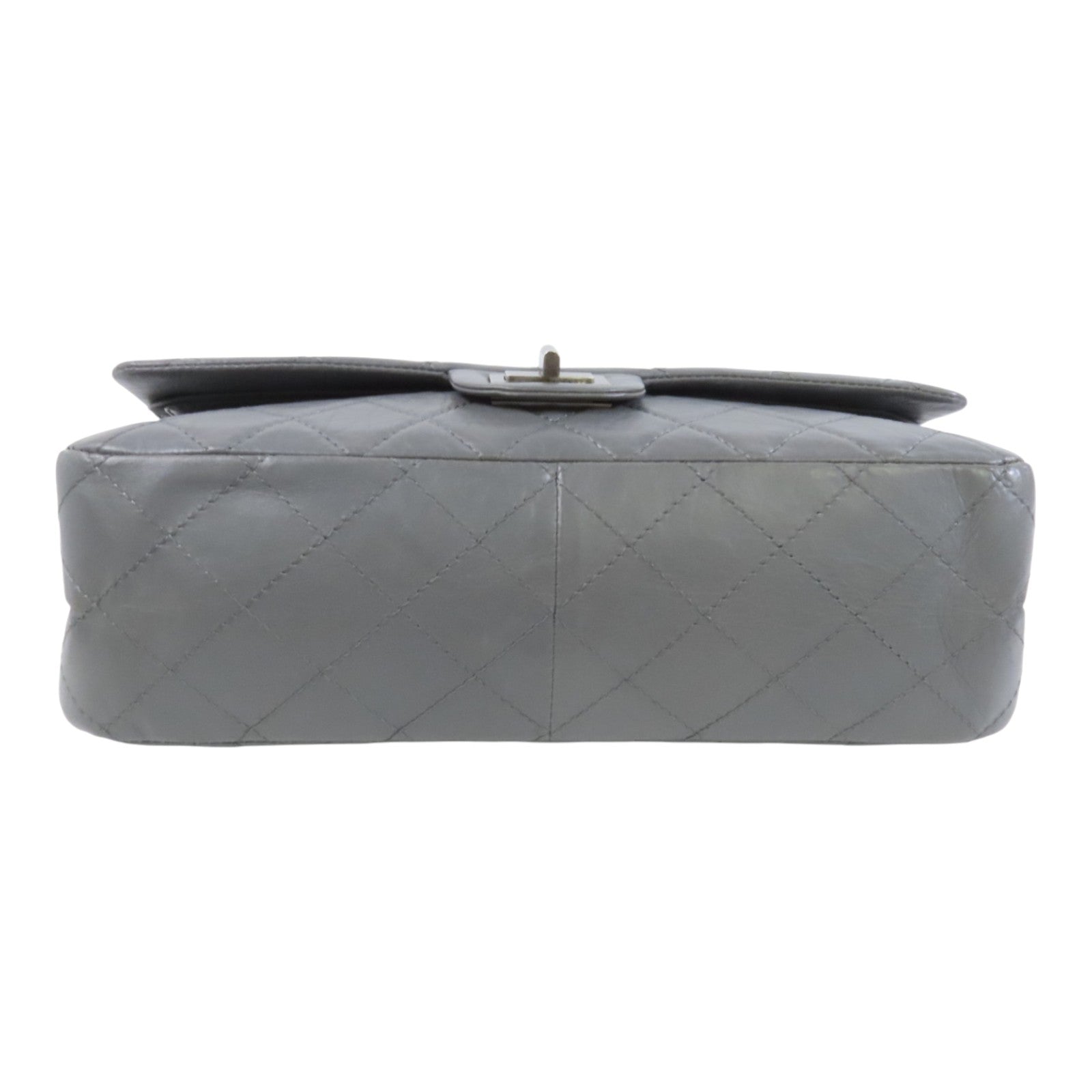 CHANEL 牛皮皮革2.55銀扣鏈帶肩背袋