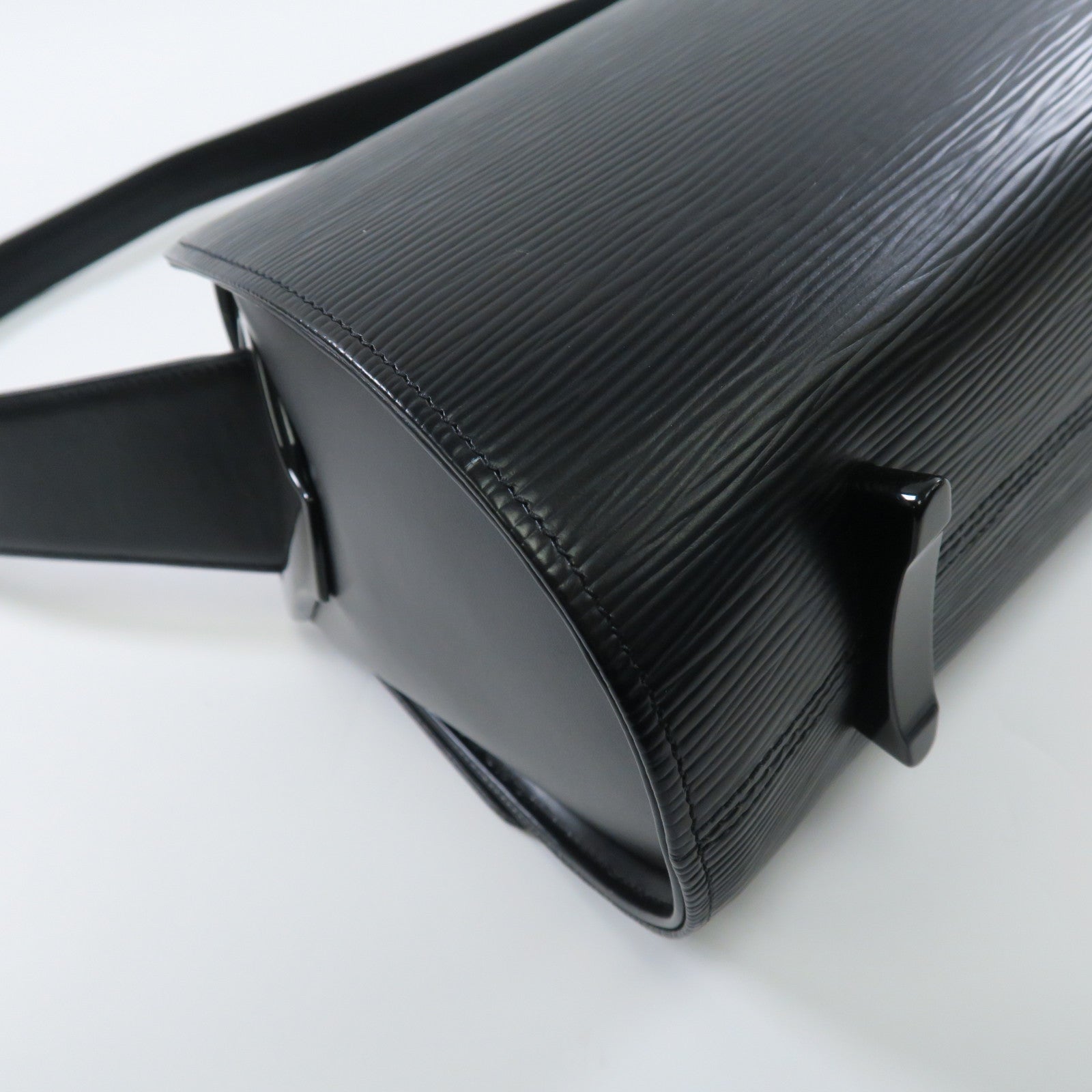 LOUIS VUITTON Epi Nocturne GM肩背袋黑色