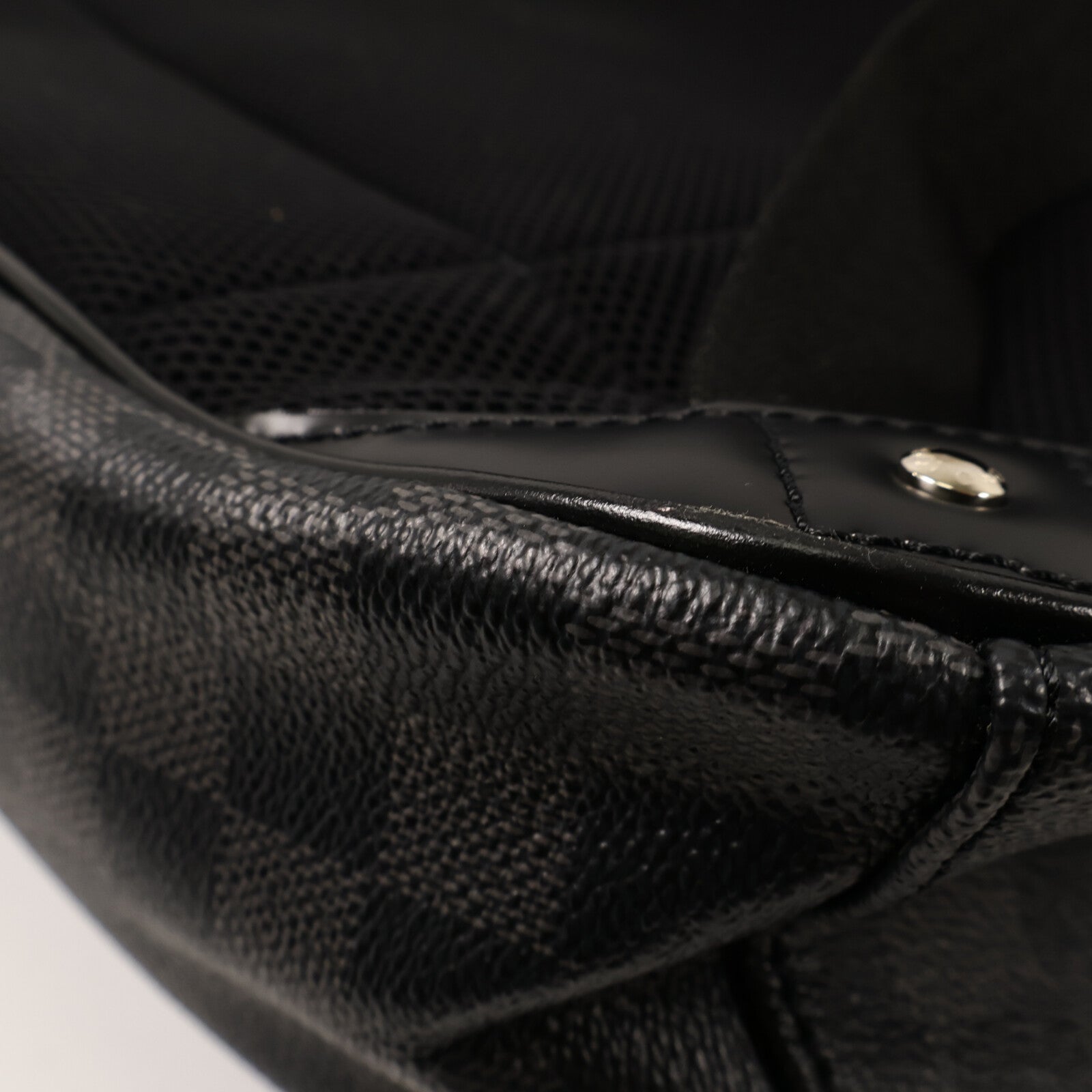 LOUIS VUITTON Damier Graphite Michael Backpack背包