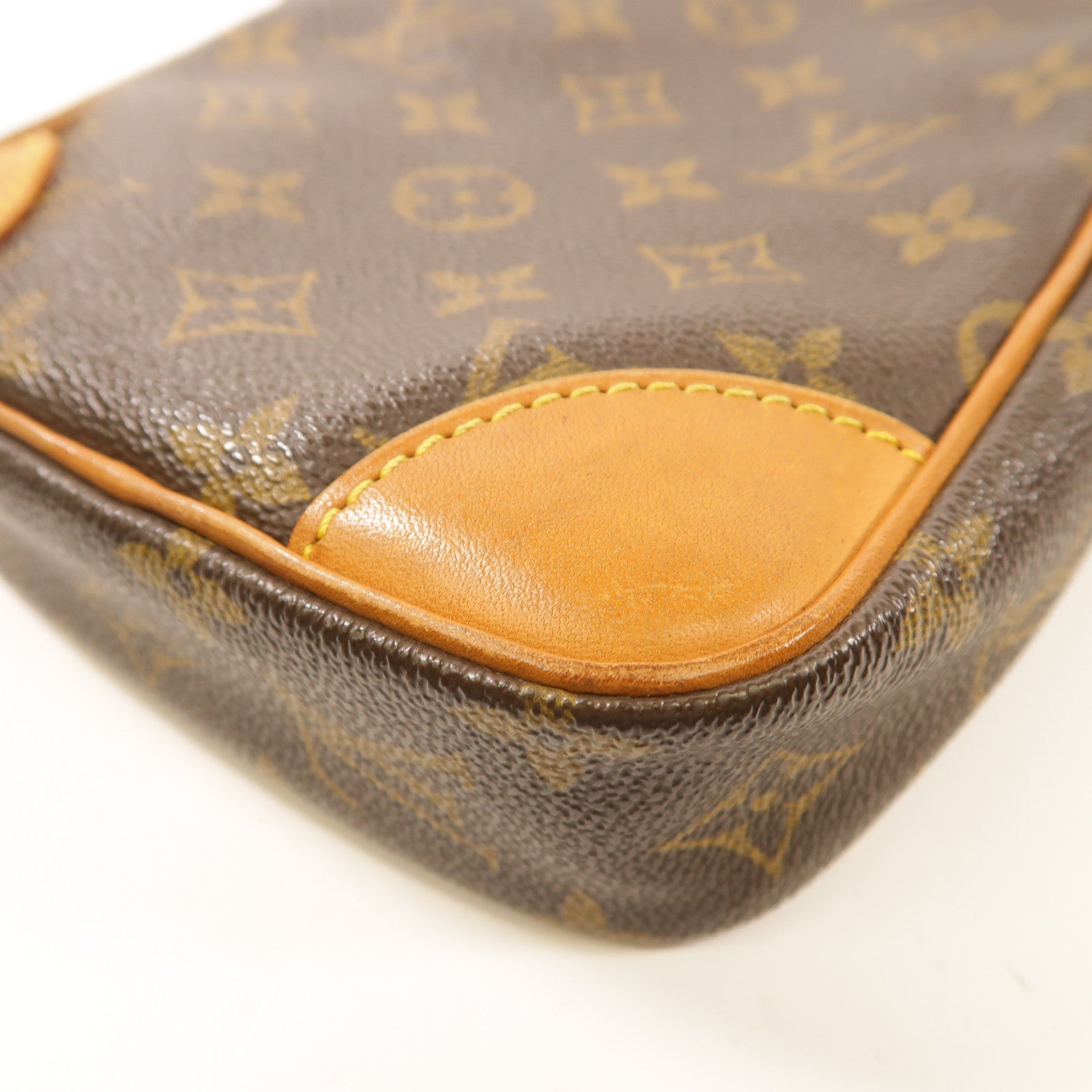 LOUIS VUITTON Monogram Danube金扣肩背袋