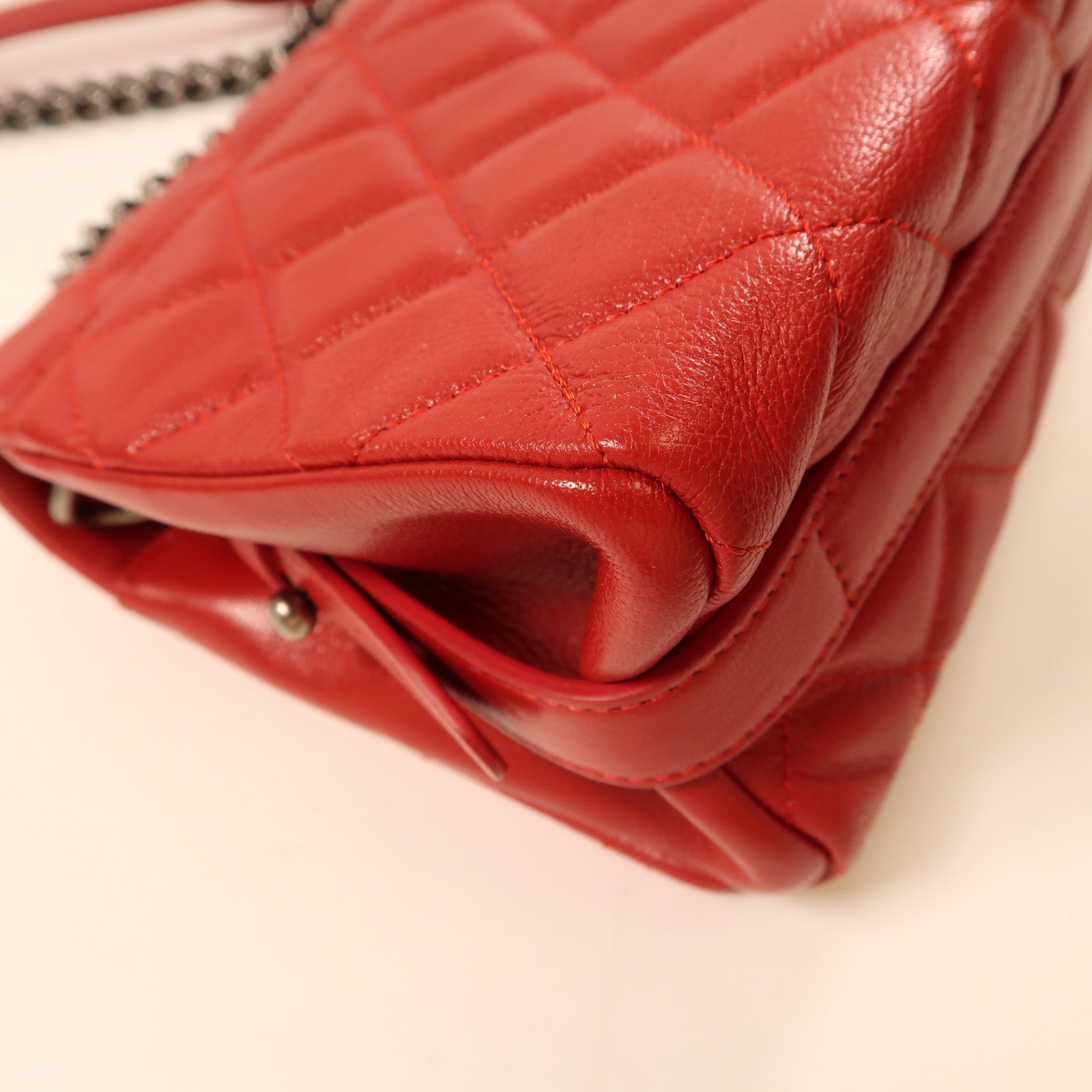 CHANEL 羊皮皮革Shoulder Bag銀扣鏈帶肩背袋紅色