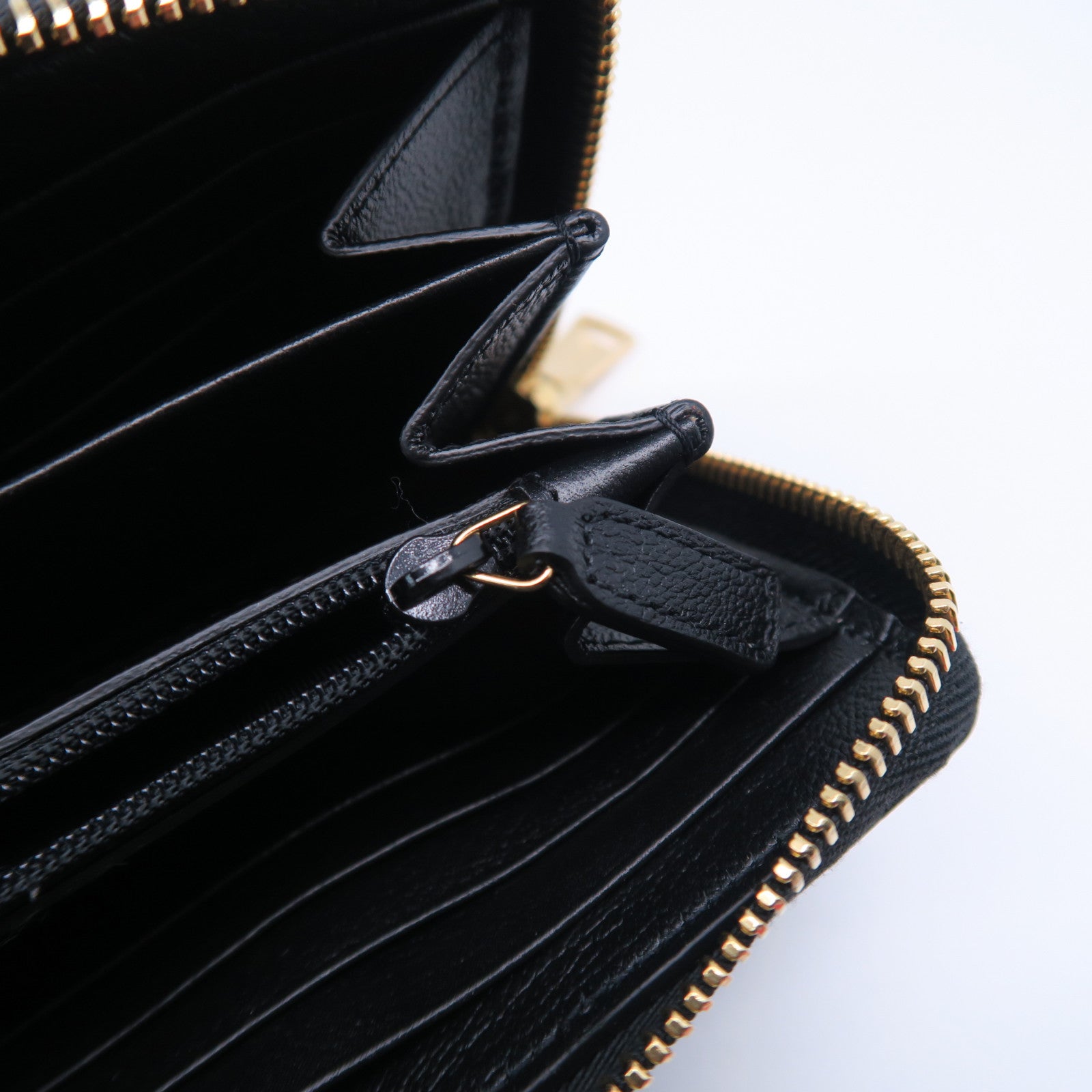 YVES SAINT LAURENT 【激減優惠】牛皮皮革Long Wallet金扣長錢包黑色