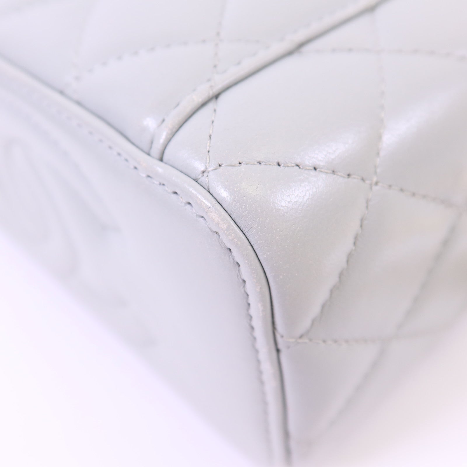 CHANEL 羊皮皮革Vanity Case金扣鏈帶肩背袋