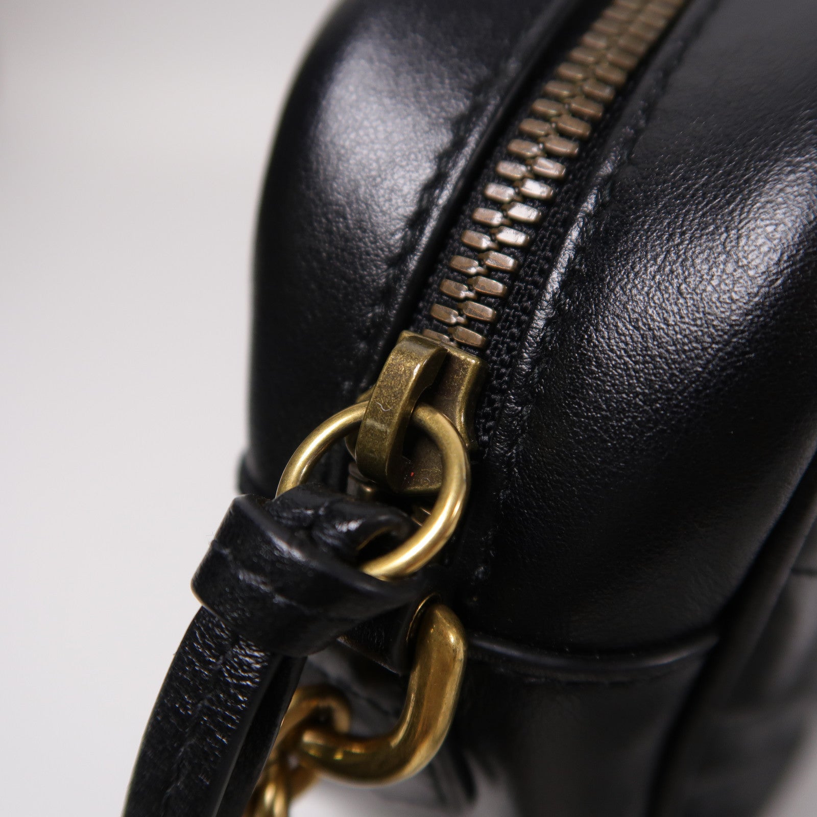 GUCCI 牛皮皮革GG Marmont Chain Shoulder Bag金扣肩背袋黑色