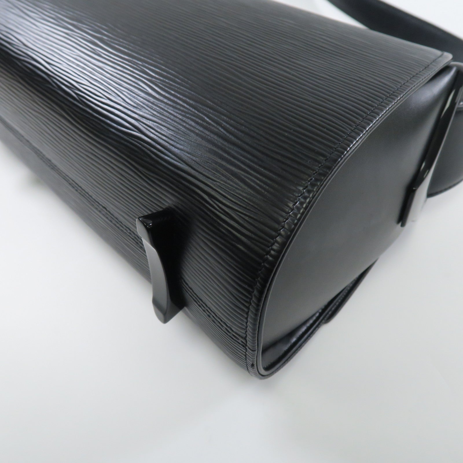 LOUIS VUITTON Epi Nocturne GM肩背袋黑色