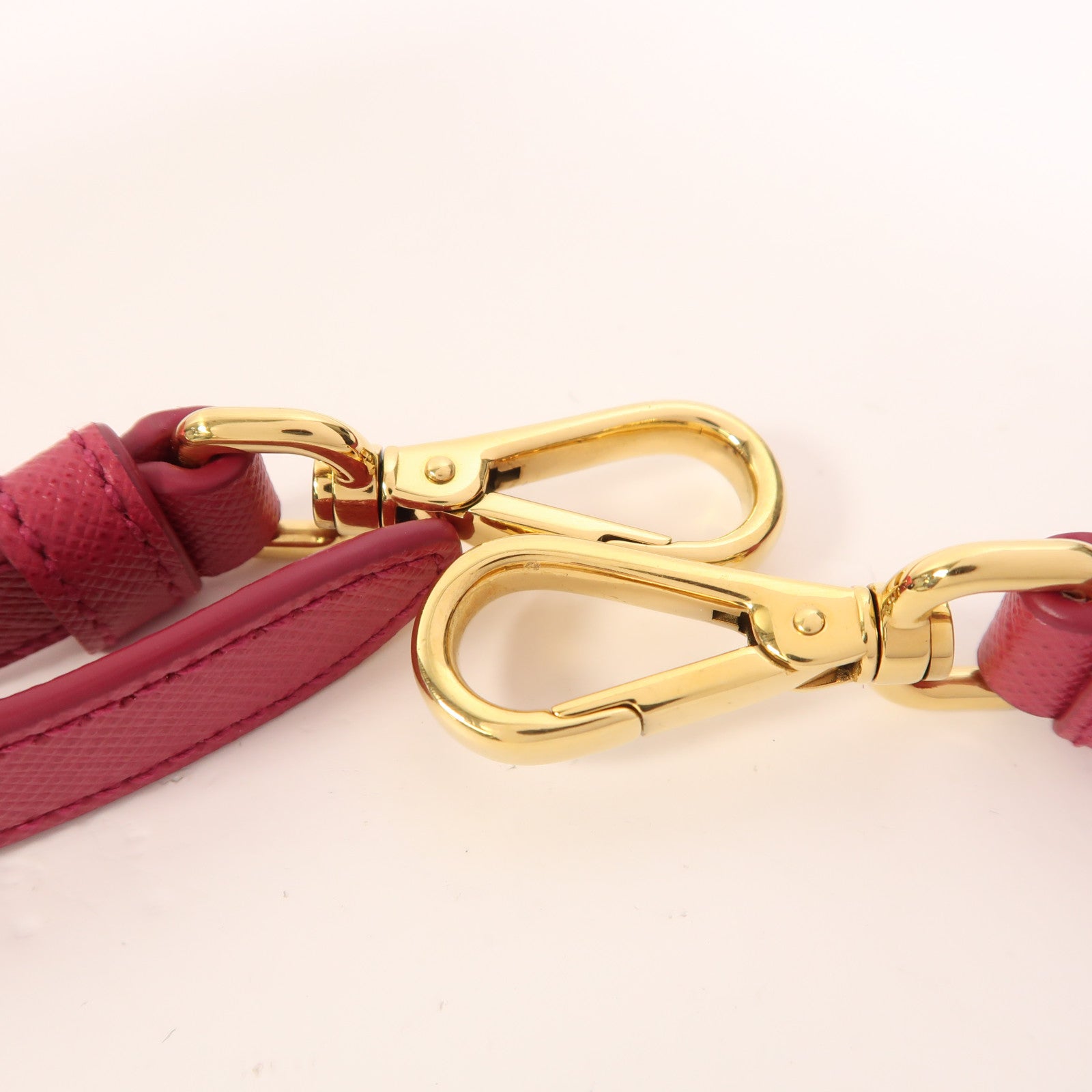 PRADA 尼龍Shoulder Bag金扣肩背袋