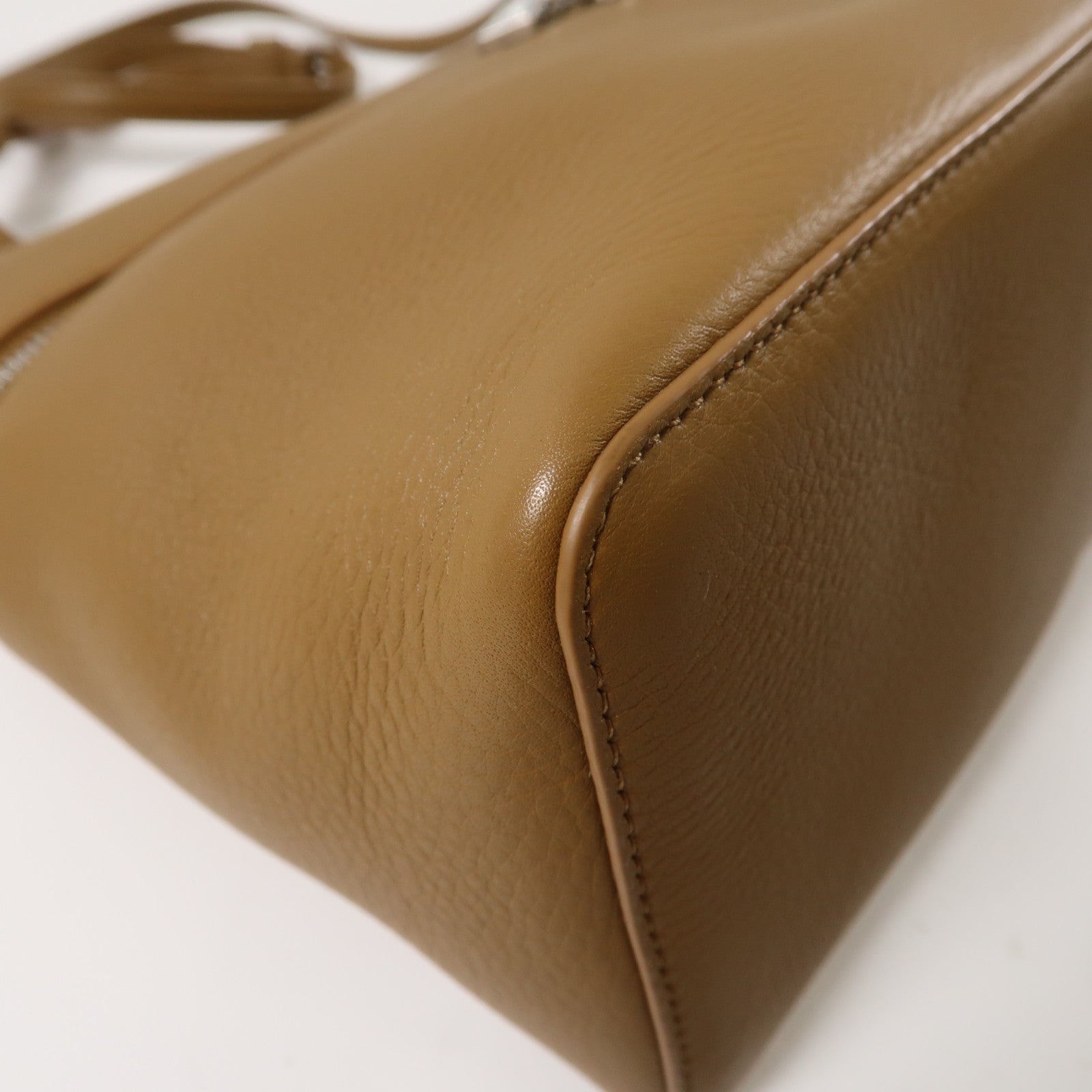 Loro Piana 牛皮皮革Extra Bag L27銀扣手挽肩背兩用袋啡色
