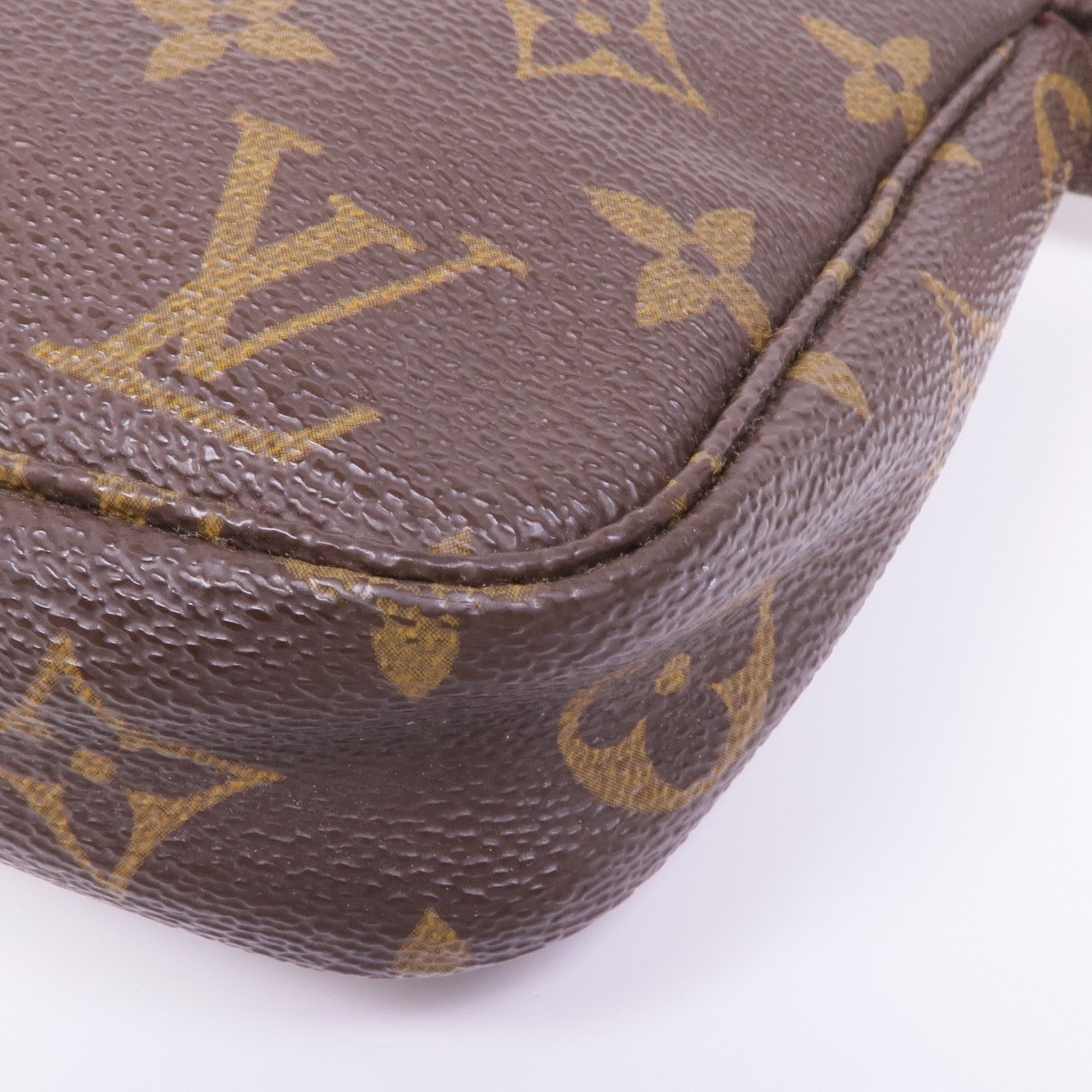 LOUIS VUITTON Monogram Pochette Accessoires金扣手挽袋棕色