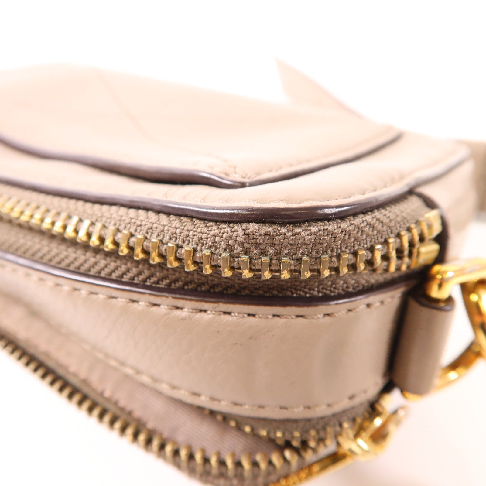 MARC JACOBS 牛皮皮革Shoulder Bag金扣肩背袋