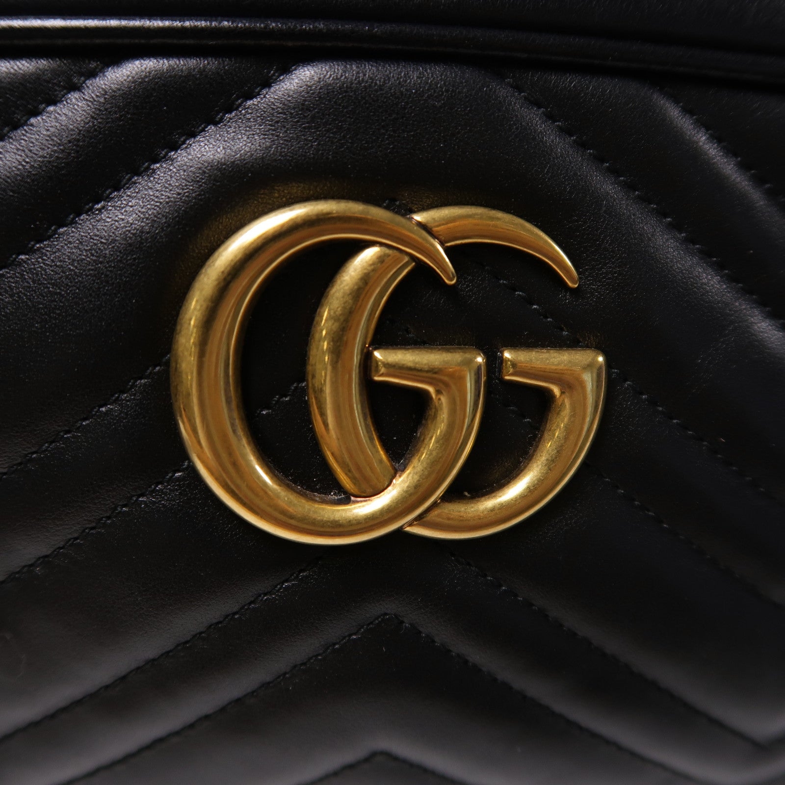 GUCCI 牛皮皮革GG Marmont Chain Shoulder Bag金扣肩背袋黑色