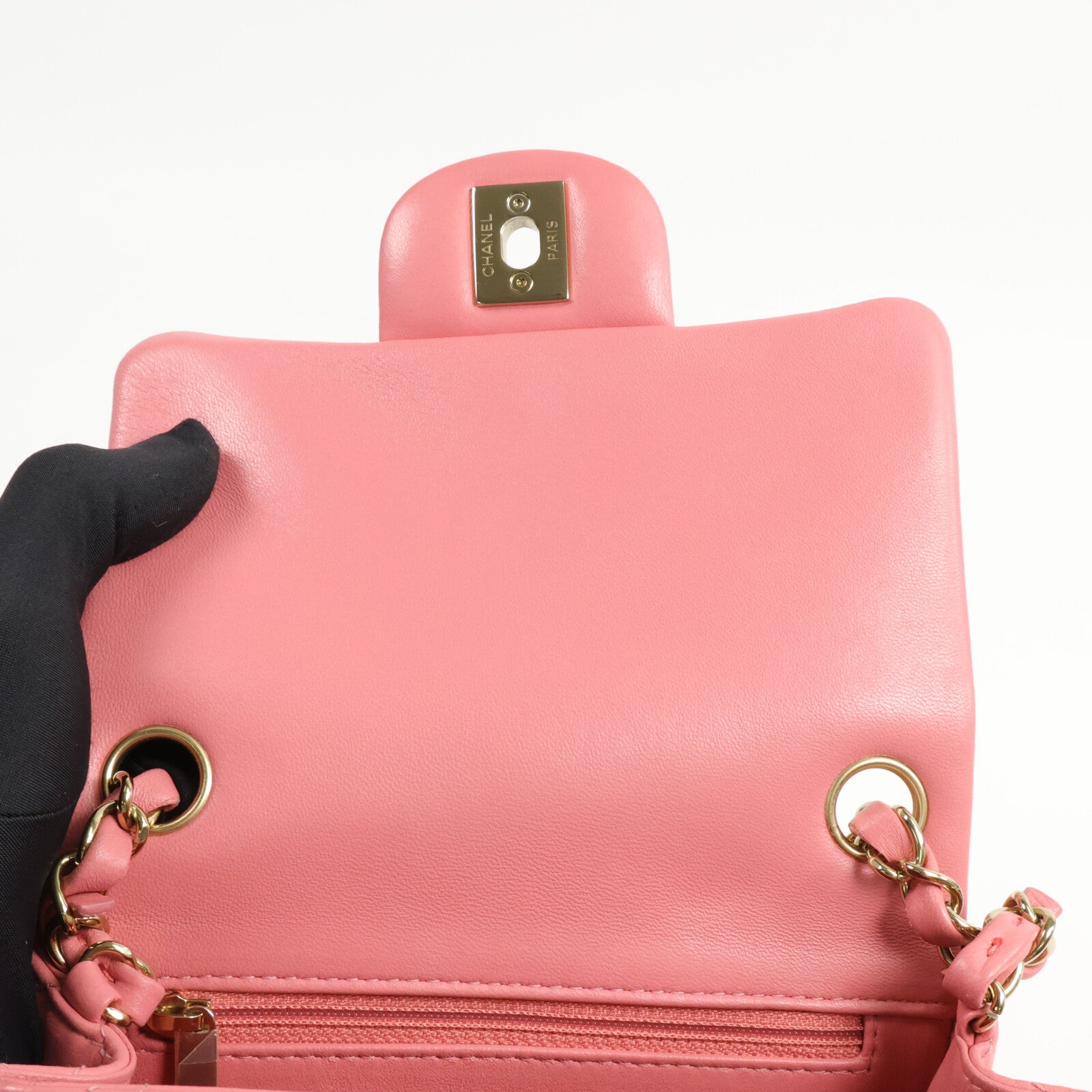 CHANEL 羊皮皮革Mini Classic 17鏈帶肩背袋