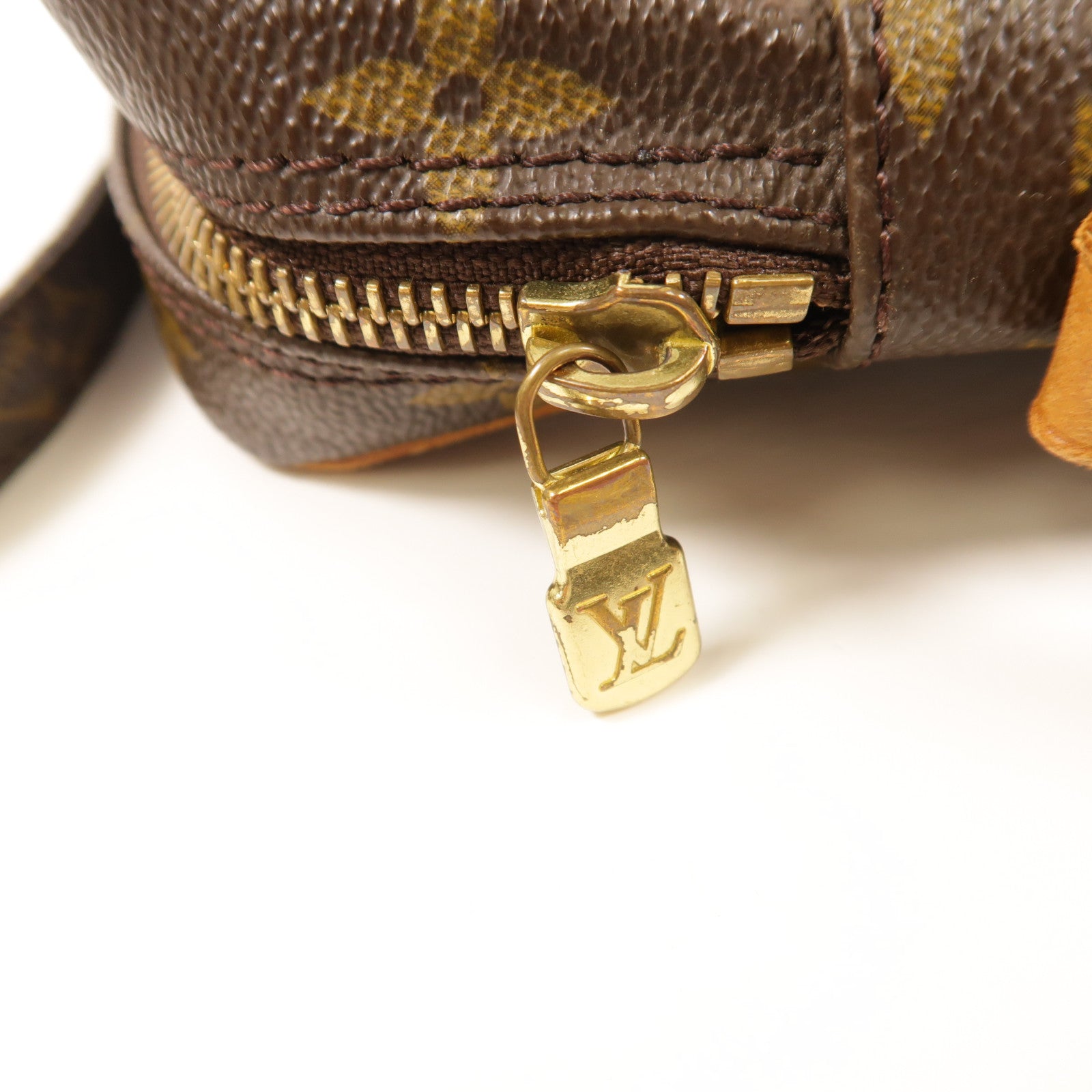 LOUIS VUITTON Monogram Danube金扣肩背袋