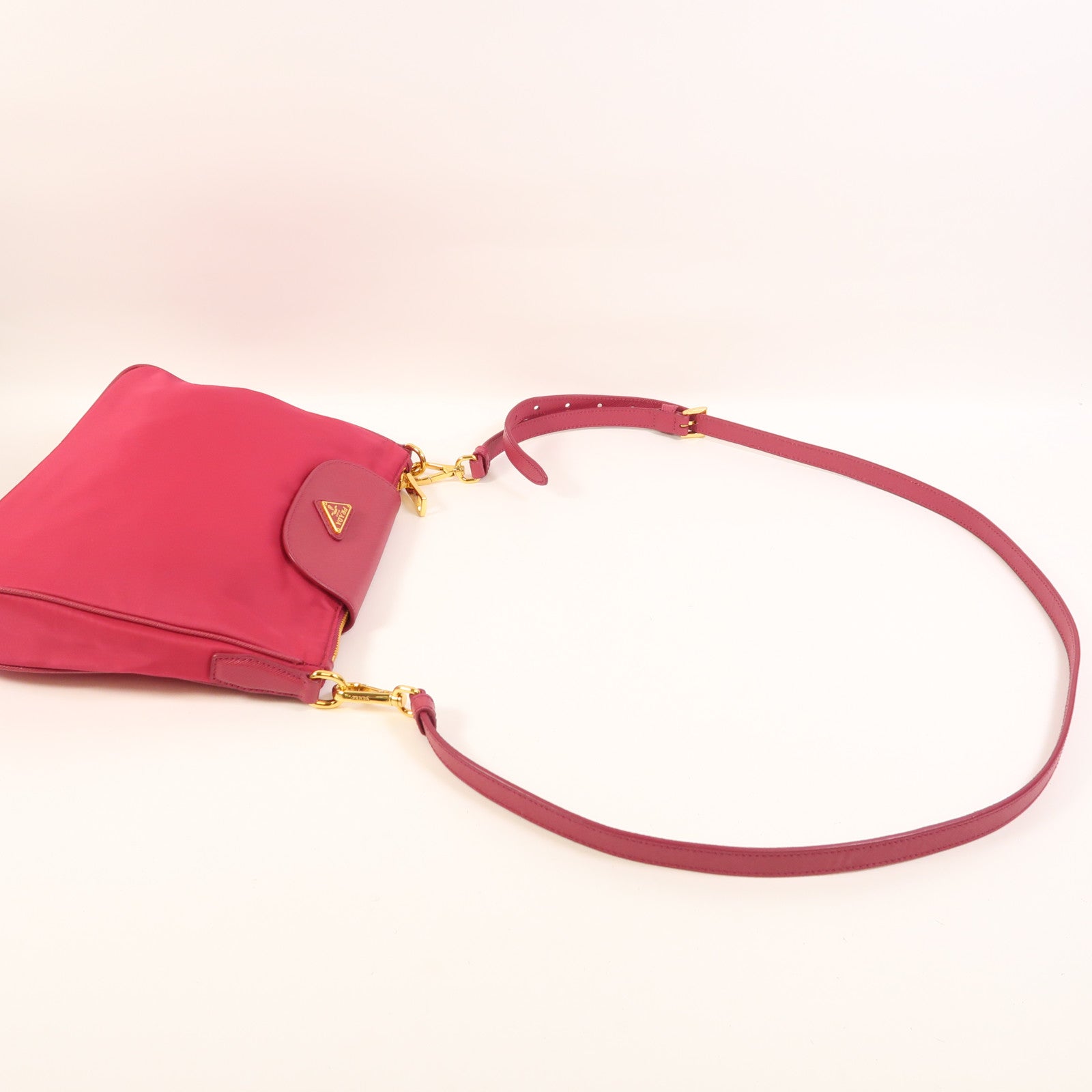 PRADA 尼龍Shoulder Bag金扣肩背袋