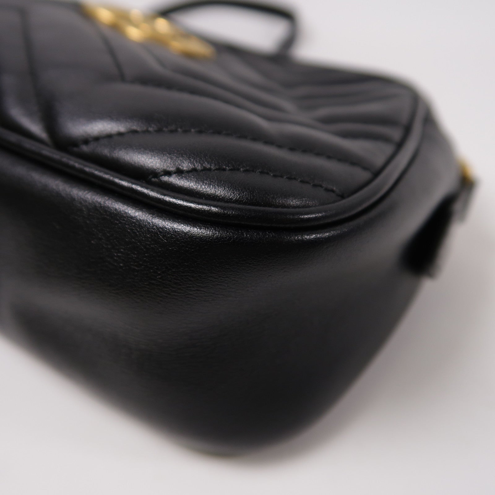 GUCCI 牛皮皮革GG Marmont Chain Shoulder Bag金扣肩背袋黑色