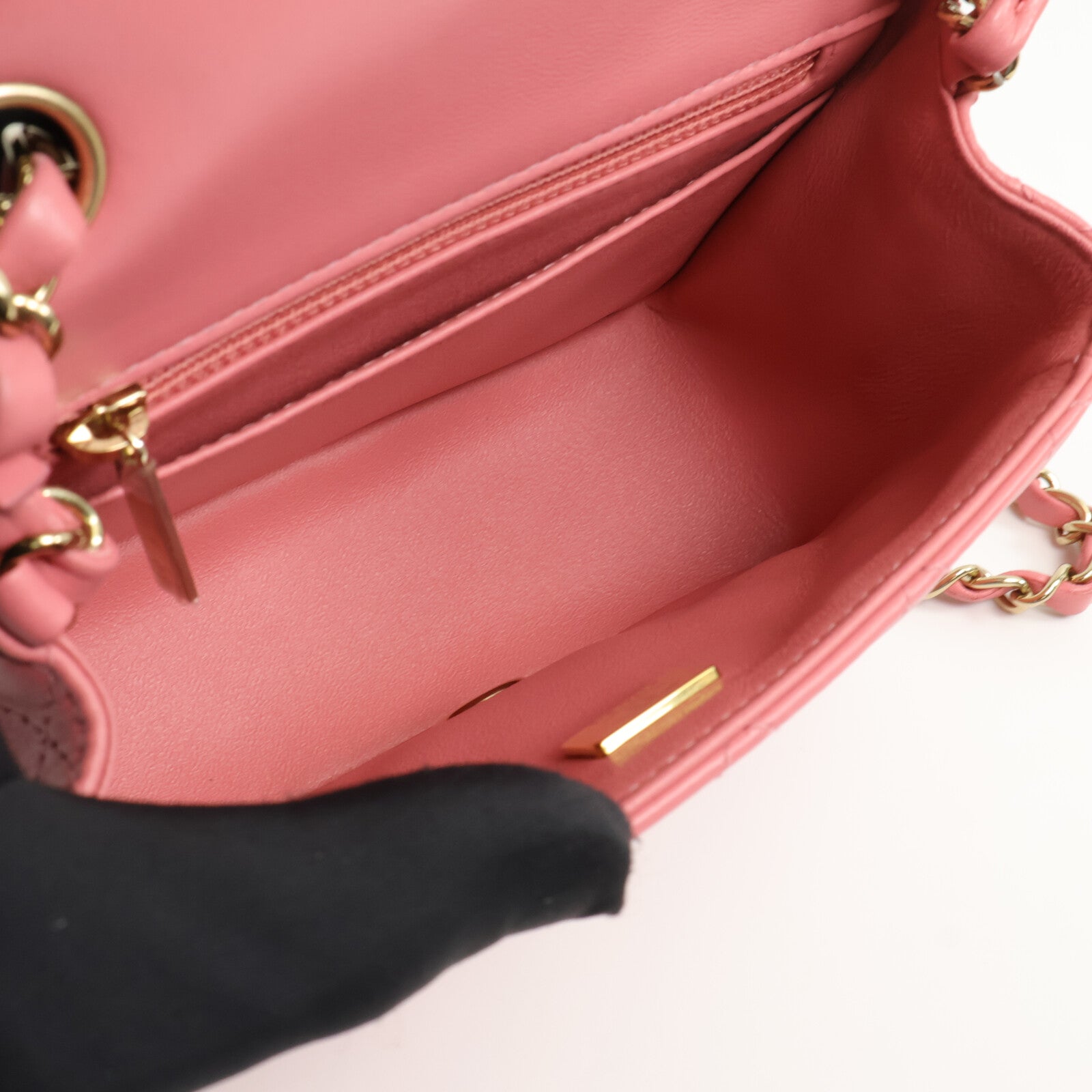 CHANEL 羊皮皮革Mini Classic 17鏈帶肩背袋